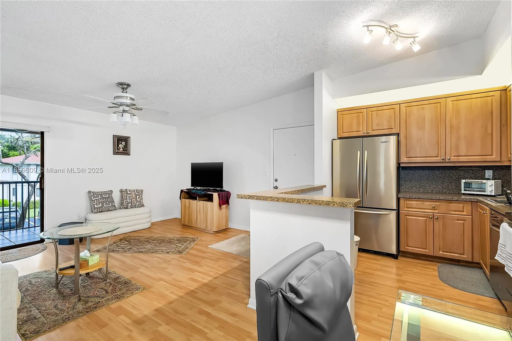 Property Slideshow image 7 of 65 | 10715 w clairmont cir 212, Tamarac, FL, 33321