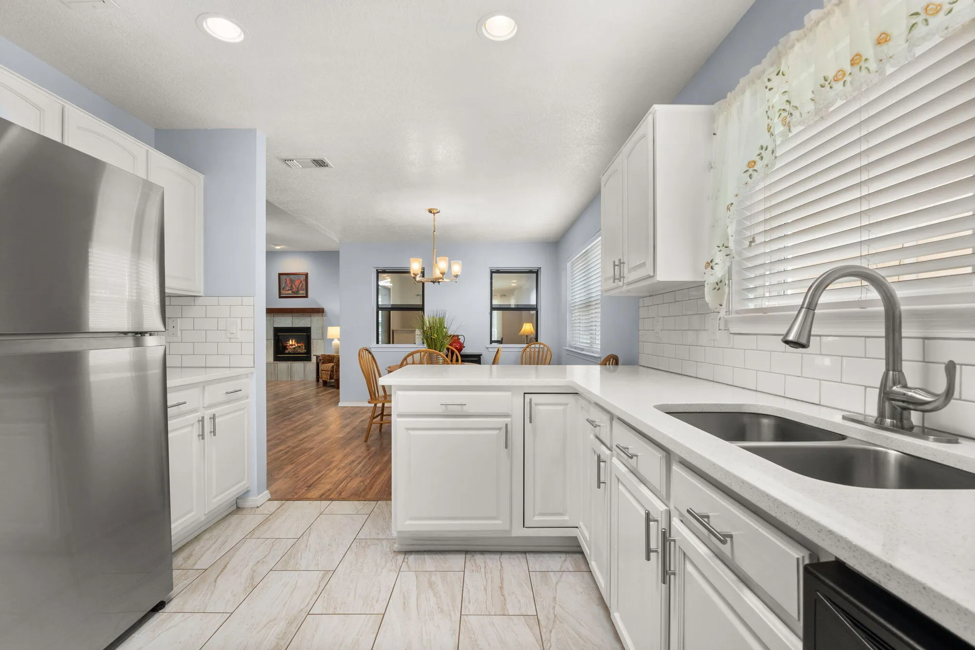 Property Slideshow image 15 of 46 | 3404 esplanade pl, Rio Rancho, NM, 87124