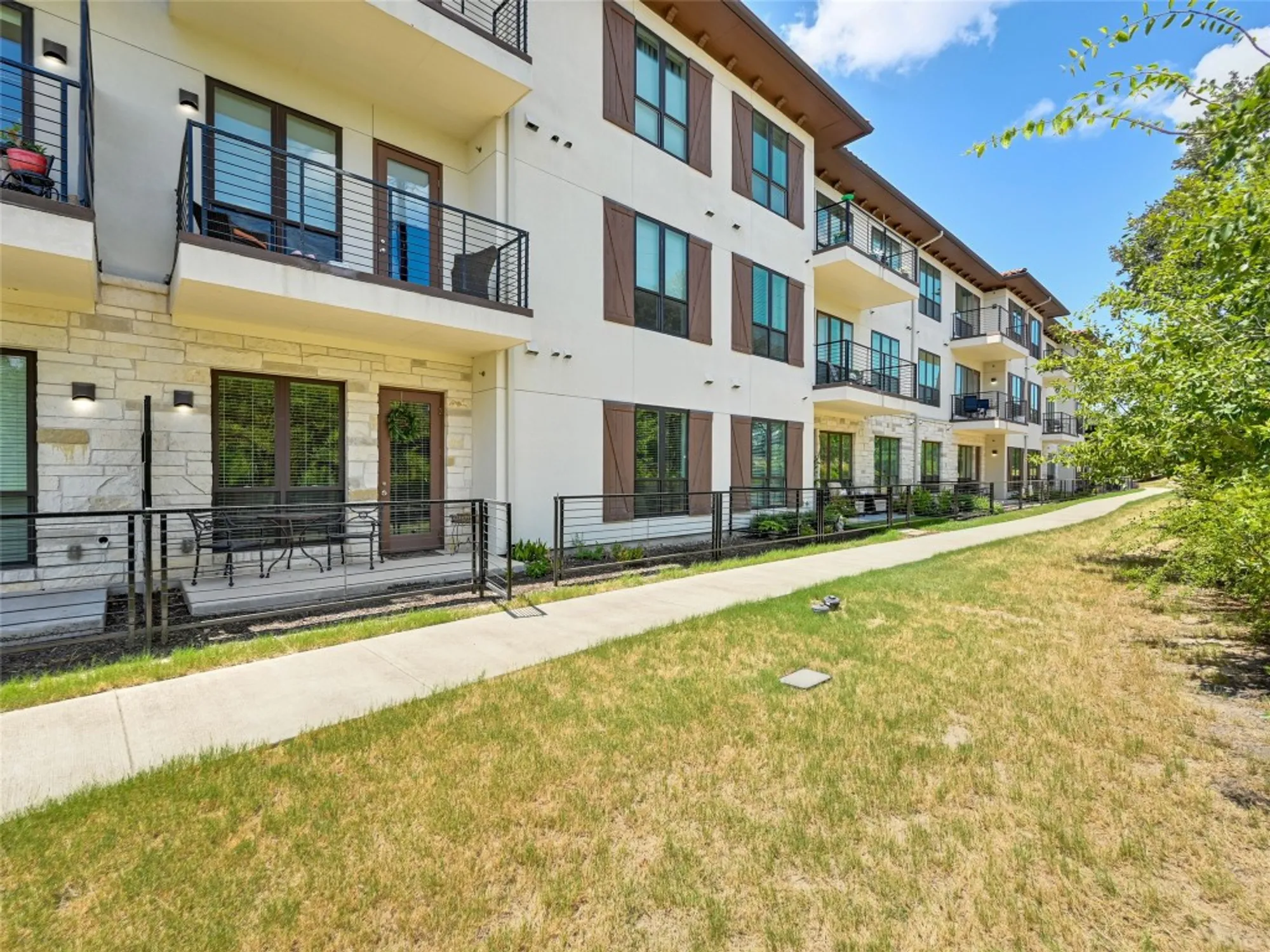 Property Slideshow image 17 of 31 | 102 bella toscana ave unit 1103, Lakeway, TX, 78734
