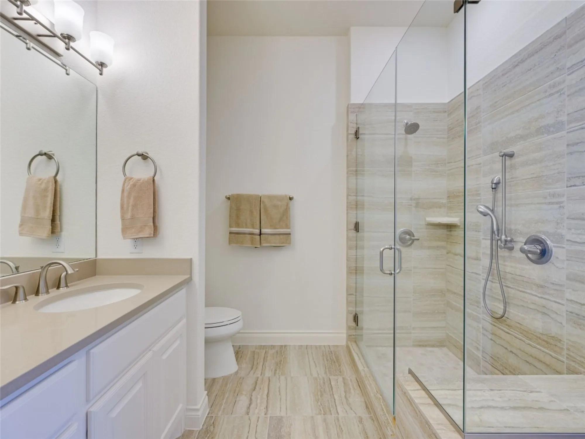 Property Slideshow image 10 of 31 | 102 bella toscana ave unit 1103, Lakeway, TX, 78734