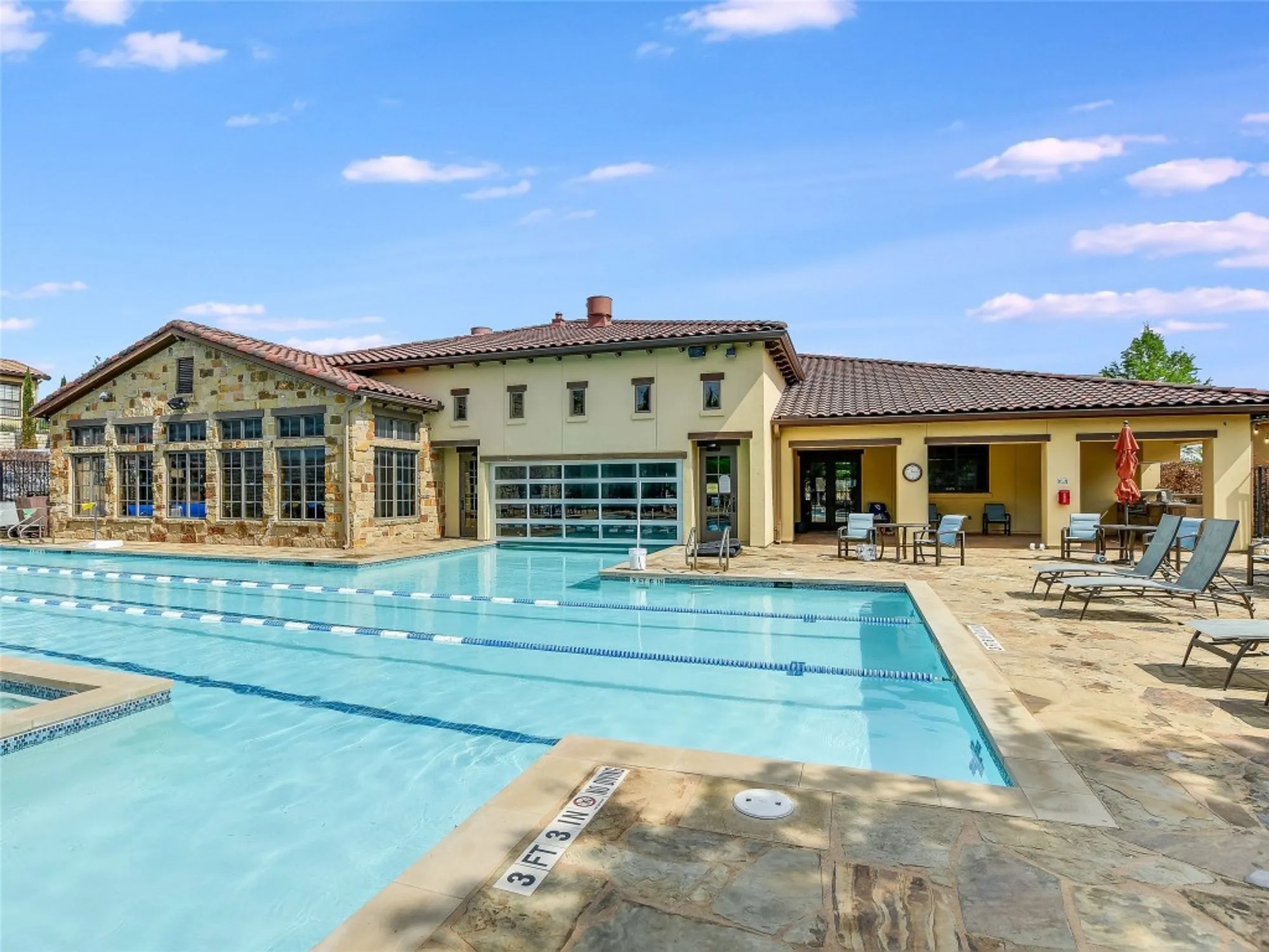 Property Slideshow image 24 of 31 | 102 bella toscana ave unit 1103, Lakeway, TX, 78734