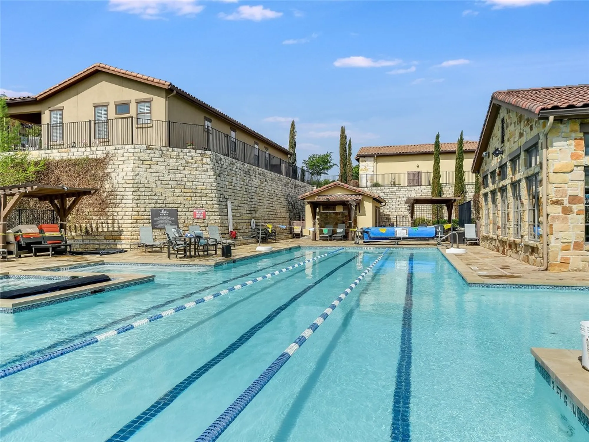 Property Slideshow image 25 of 31 | 102 bella toscana ave unit 1103, Lakeway, TX, 78734