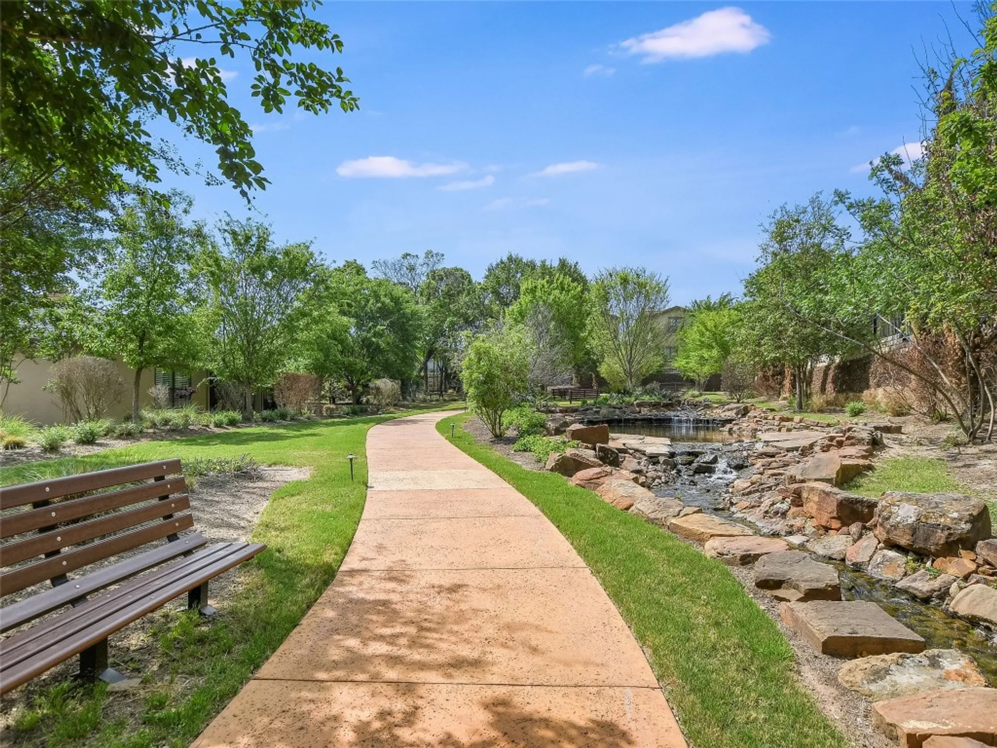 Property Slideshow image 26 of 31 | 102 bella toscana ave unit 1103, Lakeway, TX, 78734