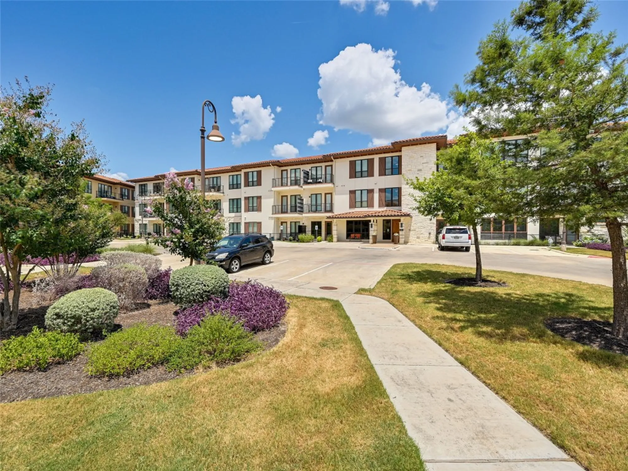 Property Slideshow image 29 of 31 | 102 bella toscana ave unit 1103, Lakeway, TX, 78734