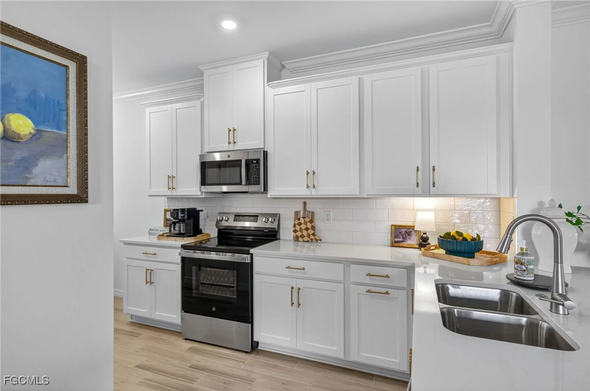 Property Slideshow image 14 of 50 | 11861 venetian lagoon dr unit 104, Fort Myers, FL, 33913