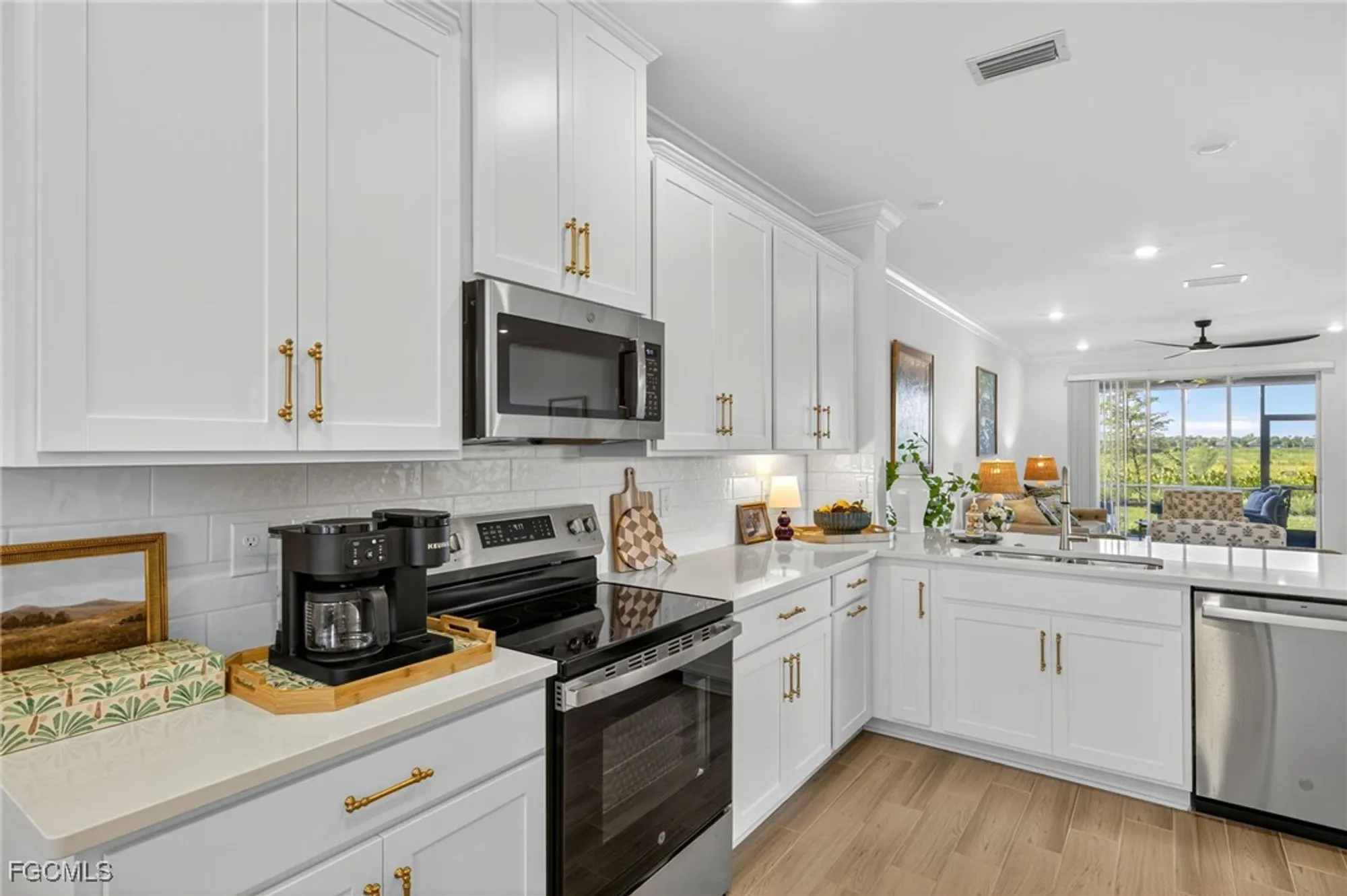 Property Slideshow image 13 of 50 | 11861 venetian lagoon dr unit 104, Fort Myers, FL, 33913