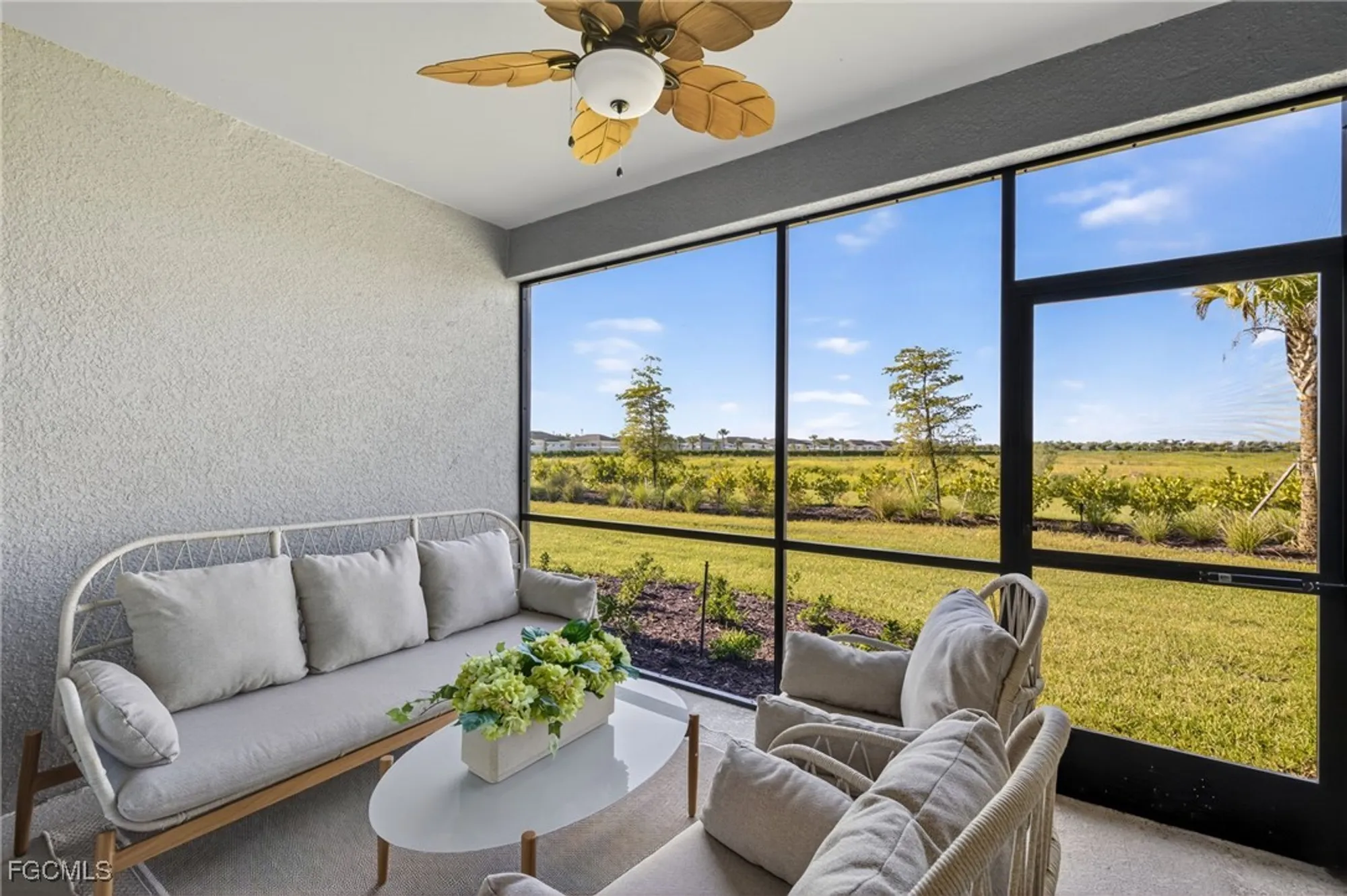 Property Slideshow image 25 of 50 | 11861 venetian lagoon dr unit 104, Fort Myers, FL, 33913