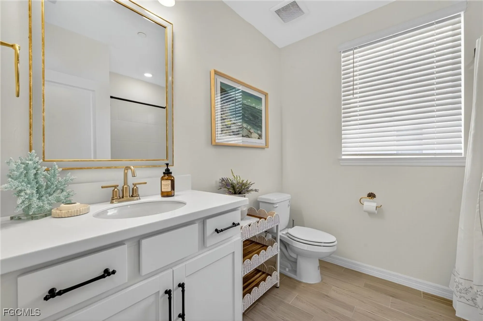Property Slideshow image 23 of 50 | 11861 venetian lagoon dr unit 104, Fort Myers, FL, 33913