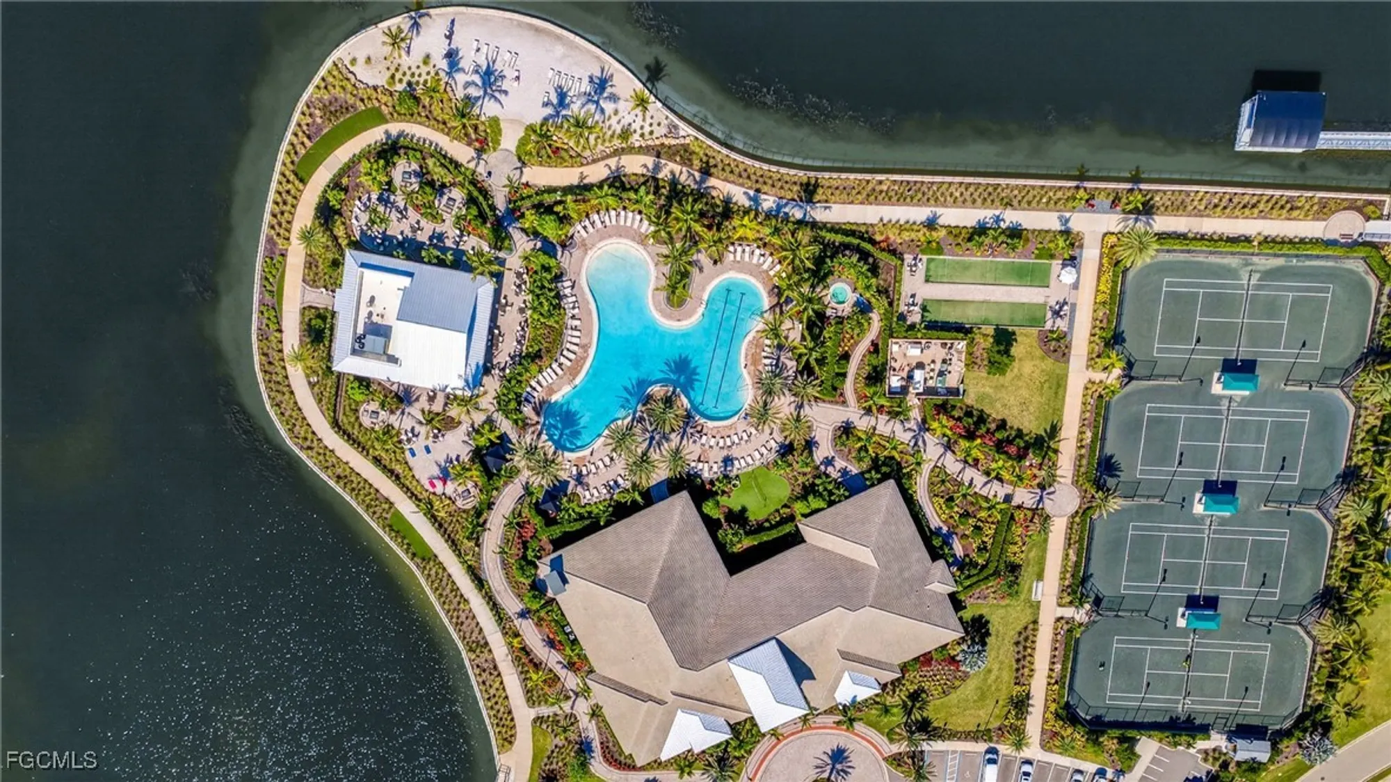 Property Slideshow image 35 of 50 | 11861 venetian lagoon dr unit 104, Fort Myers, FL, 33913