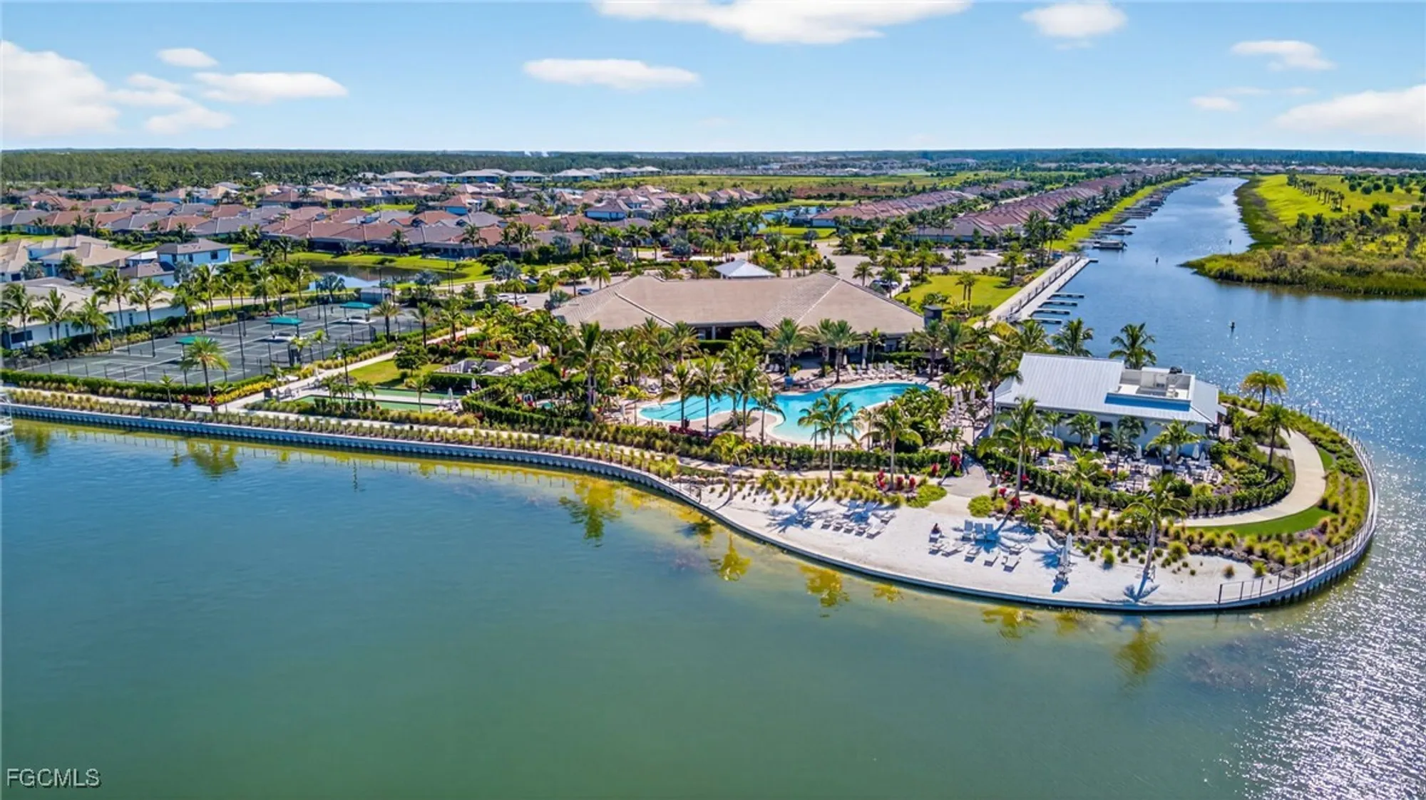Property Slideshow image 36 of 50 | 11861 venetian lagoon dr unit 104, Fort Myers, FL, 33913