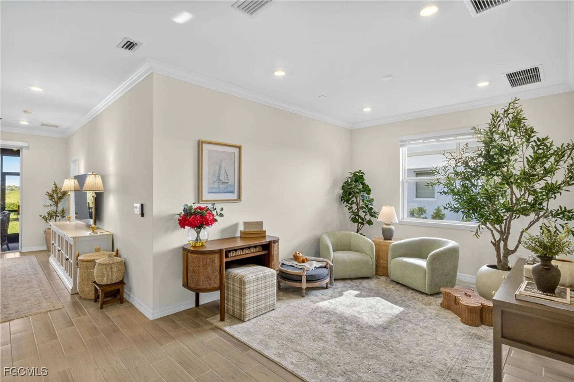 Property Slideshow image 4 of 50 | 11861 venetian lagoon dr unit 104, Fort Myers, FL, 33913