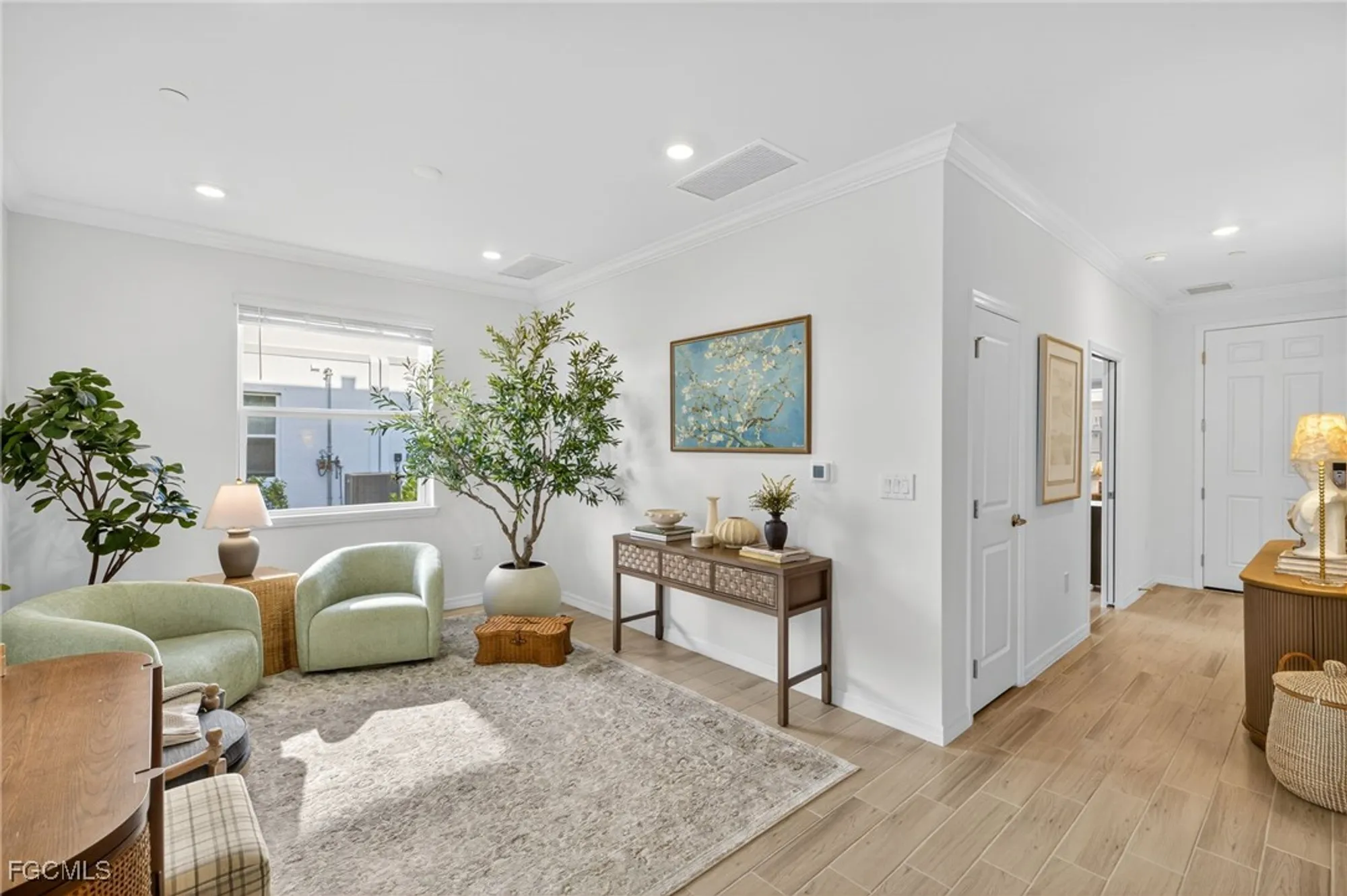 Property Slideshow image 5 of 50 | 11861 venetian lagoon dr unit 104, Fort Myers, FL, 33913