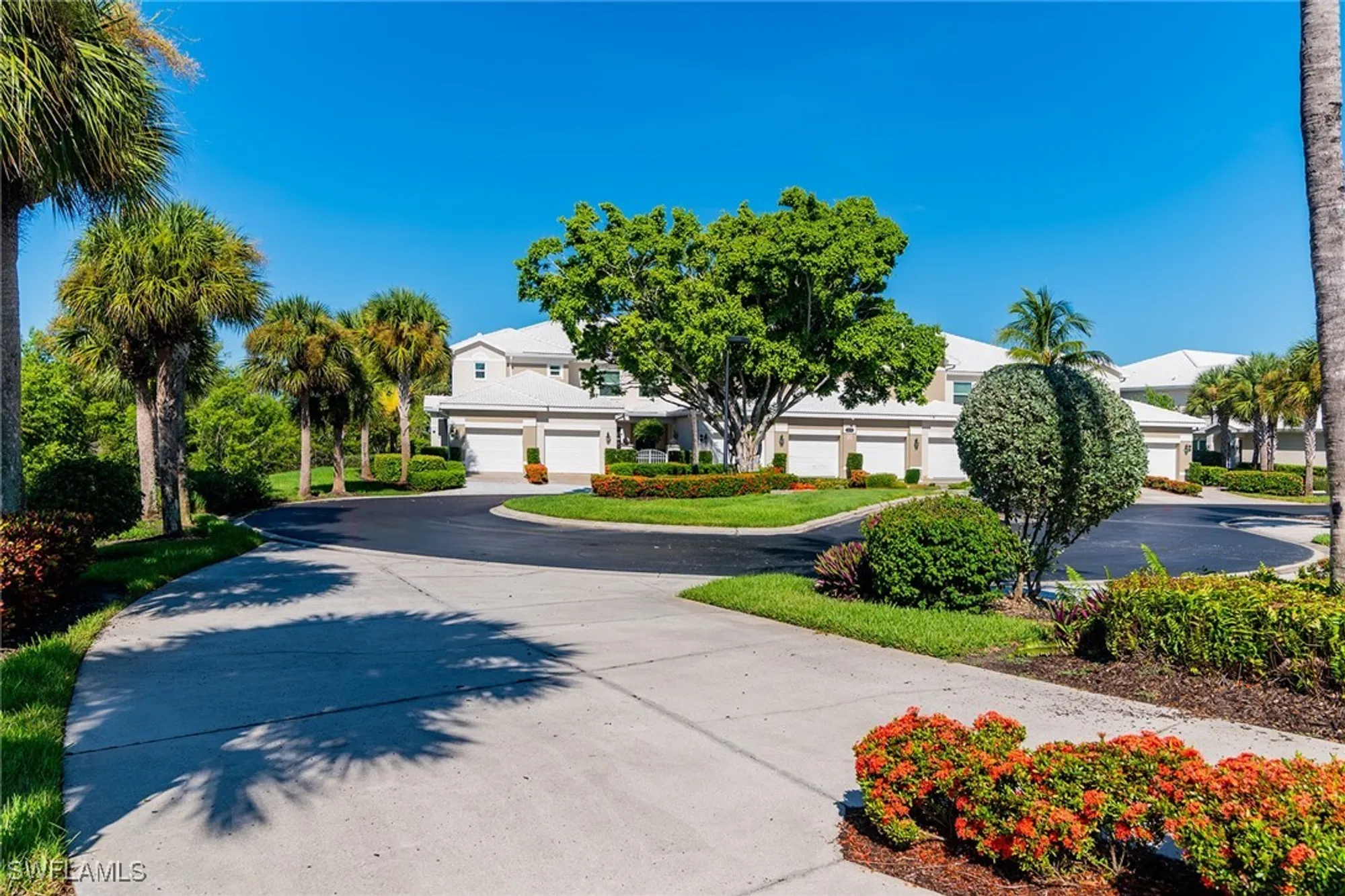 Property Slideshow image 28 of 40 | 4650 hawks nest way 204, Naples, FL, 34114