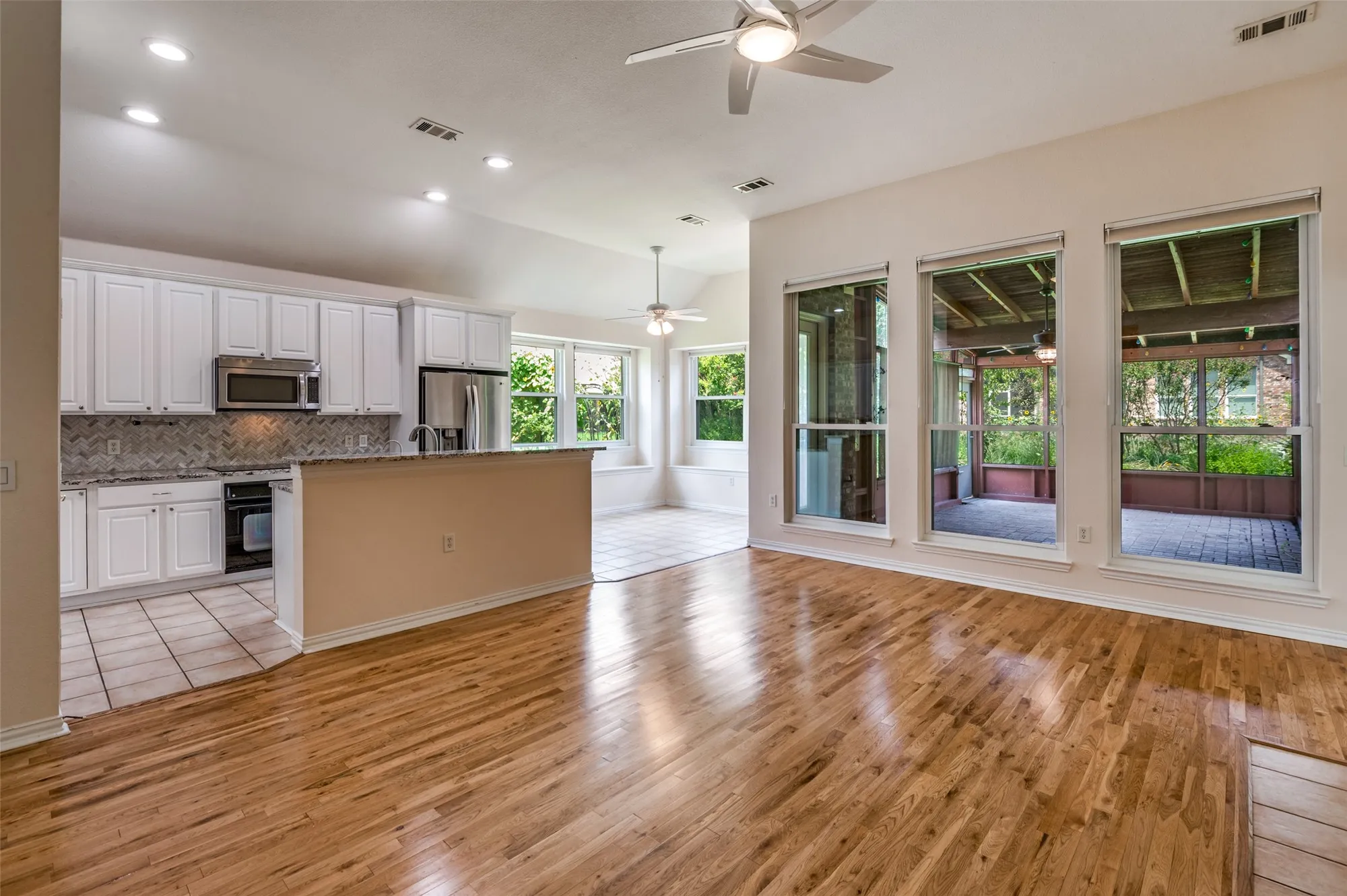 Property Slideshow image 6 of 29 | 1383 sagebrook dr, Fairview, TX, 75069