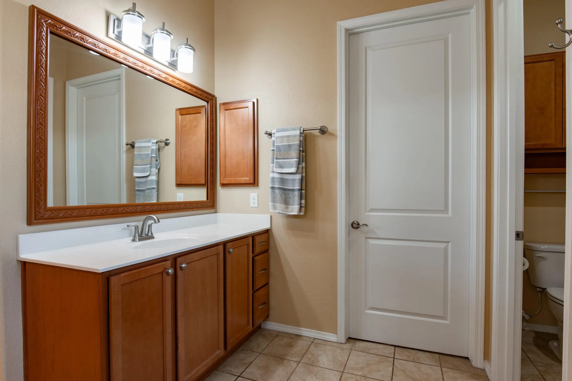 Property Slideshow image 24 of 52 | 9316 iron creek ln, Albuquerque, NM, 87120