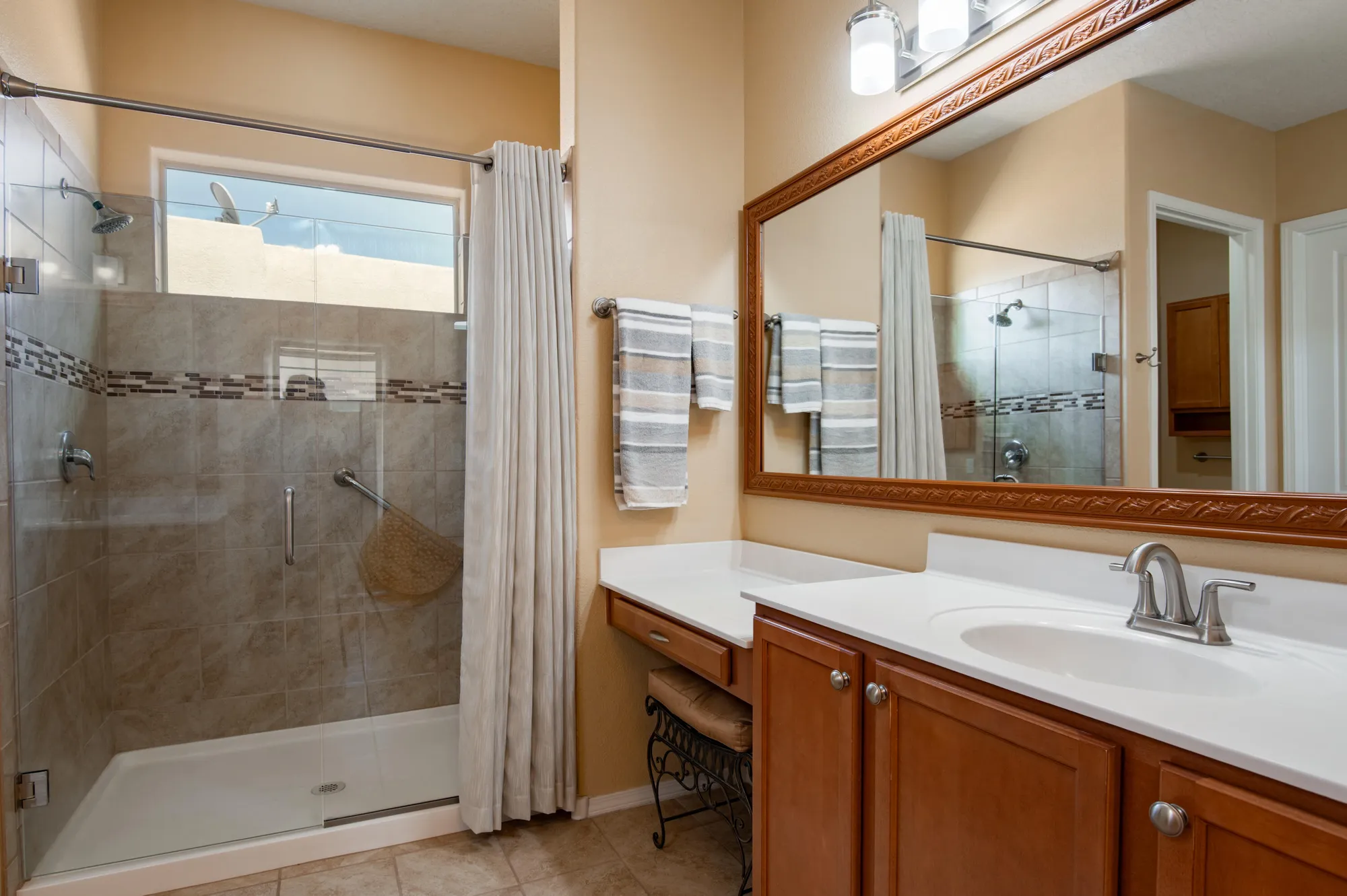 Property Slideshow image 23 of 52 | 9316 iron creek ln, Albuquerque, NM, 87120