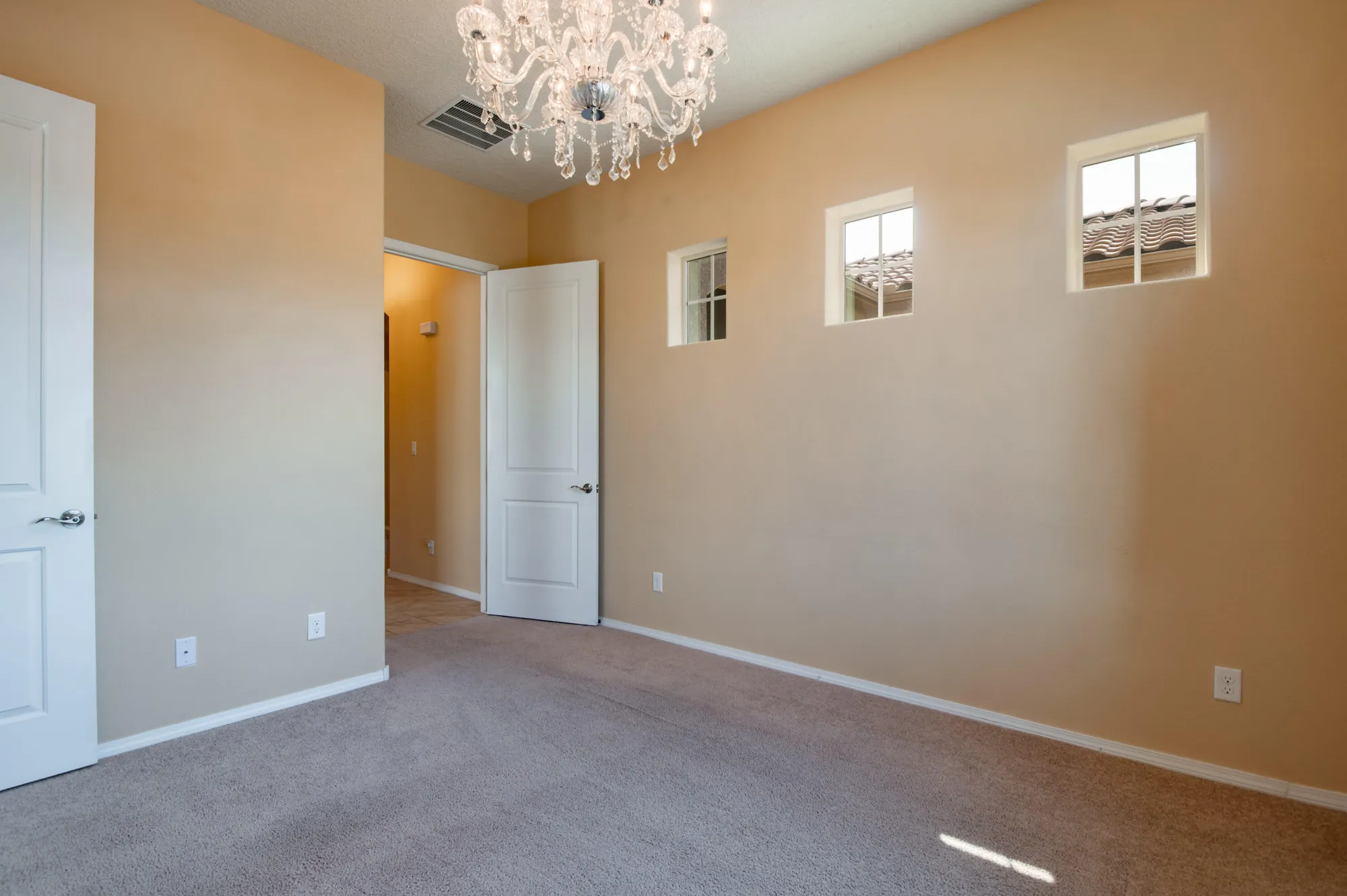 Property Slideshow image 32 of 52 | 9316 iron creek ln, Albuquerque, NM, 87120
