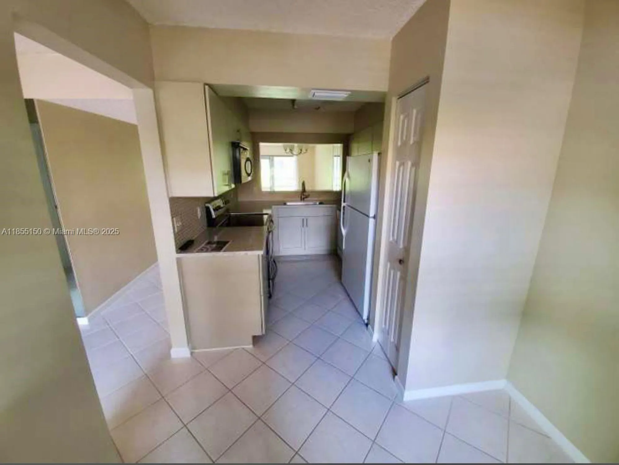 Property Slideshow image 3 of 11 | 7843 willow spring dr apt 615, Lake Worth, FL, 33467
