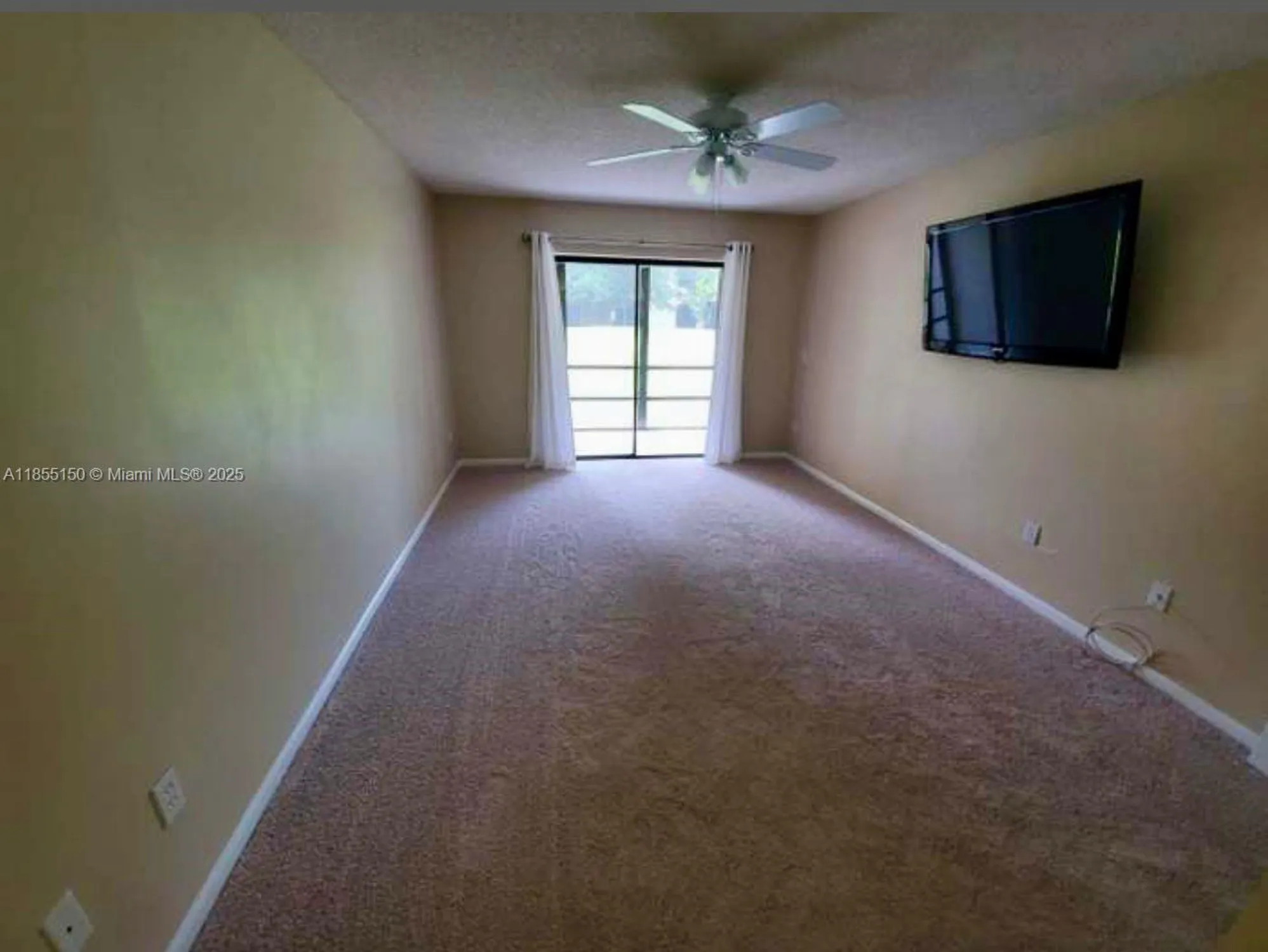 Property Slideshow image 8 of 11 | 7843 willow spring dr apt 615, Lake Worth, FL, 33467