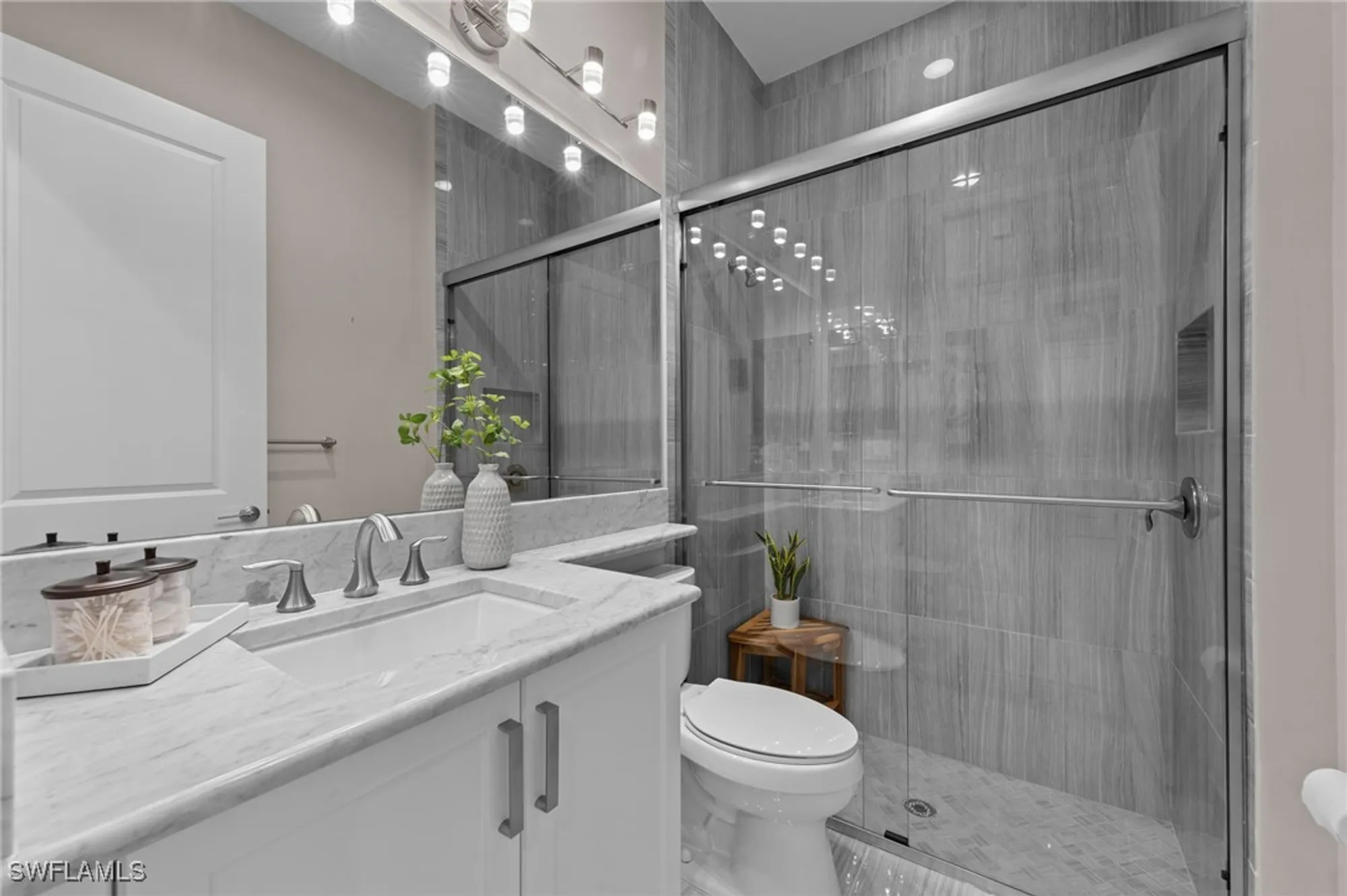 Property Slideshow image 30 of 50 | 28560 twain dr, Bonita Springs, FL, 34135