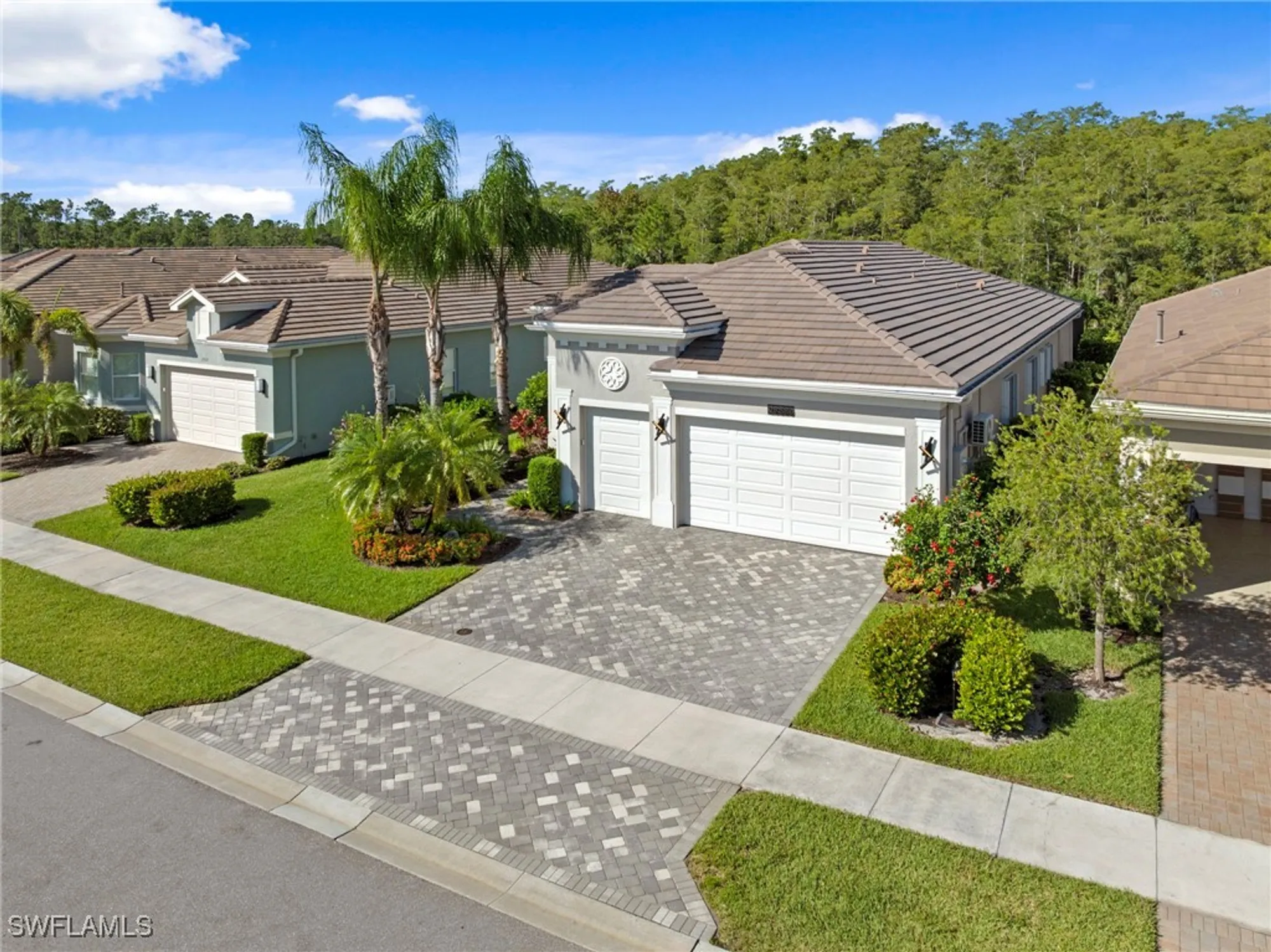 Property Slideshow image 40 of 50 | 28560 twain dr, Bonita Springs, FL, 34135