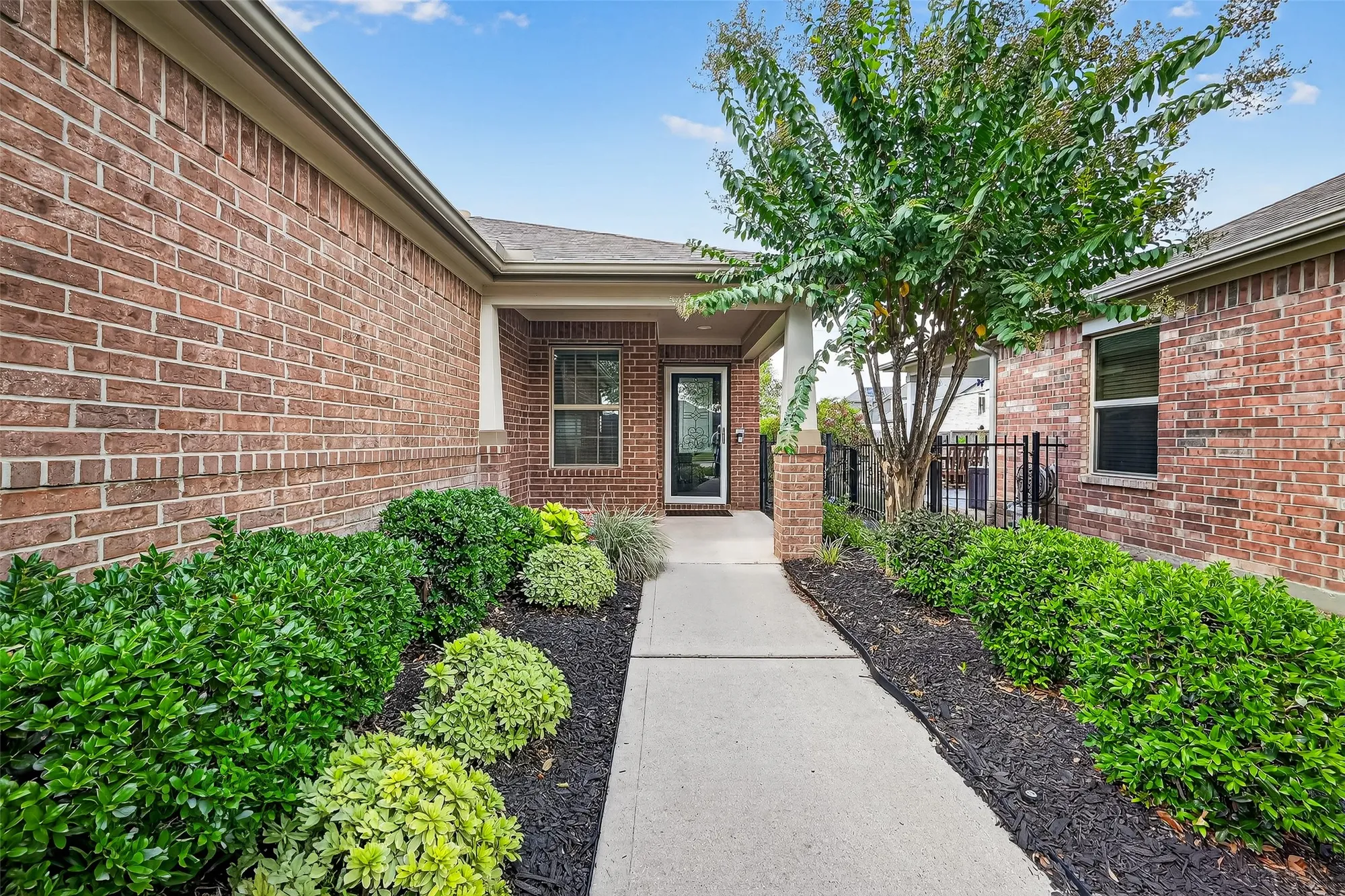 Property Slideshow image 10 of 50 | 2811 cone flower dr, Richmond, TX, 77469