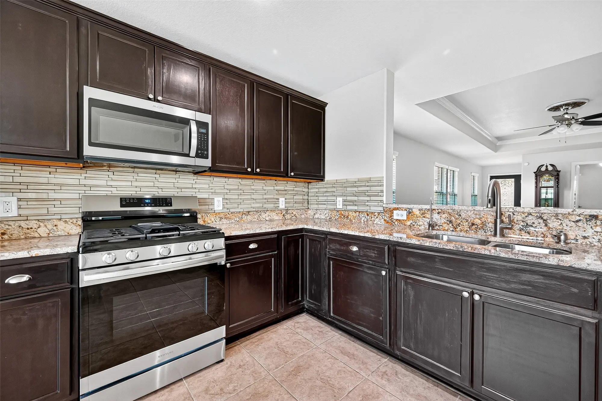 Property Slideshow image 23 of 50 | 2811 cone flower dr, Richmond, TX, 77469