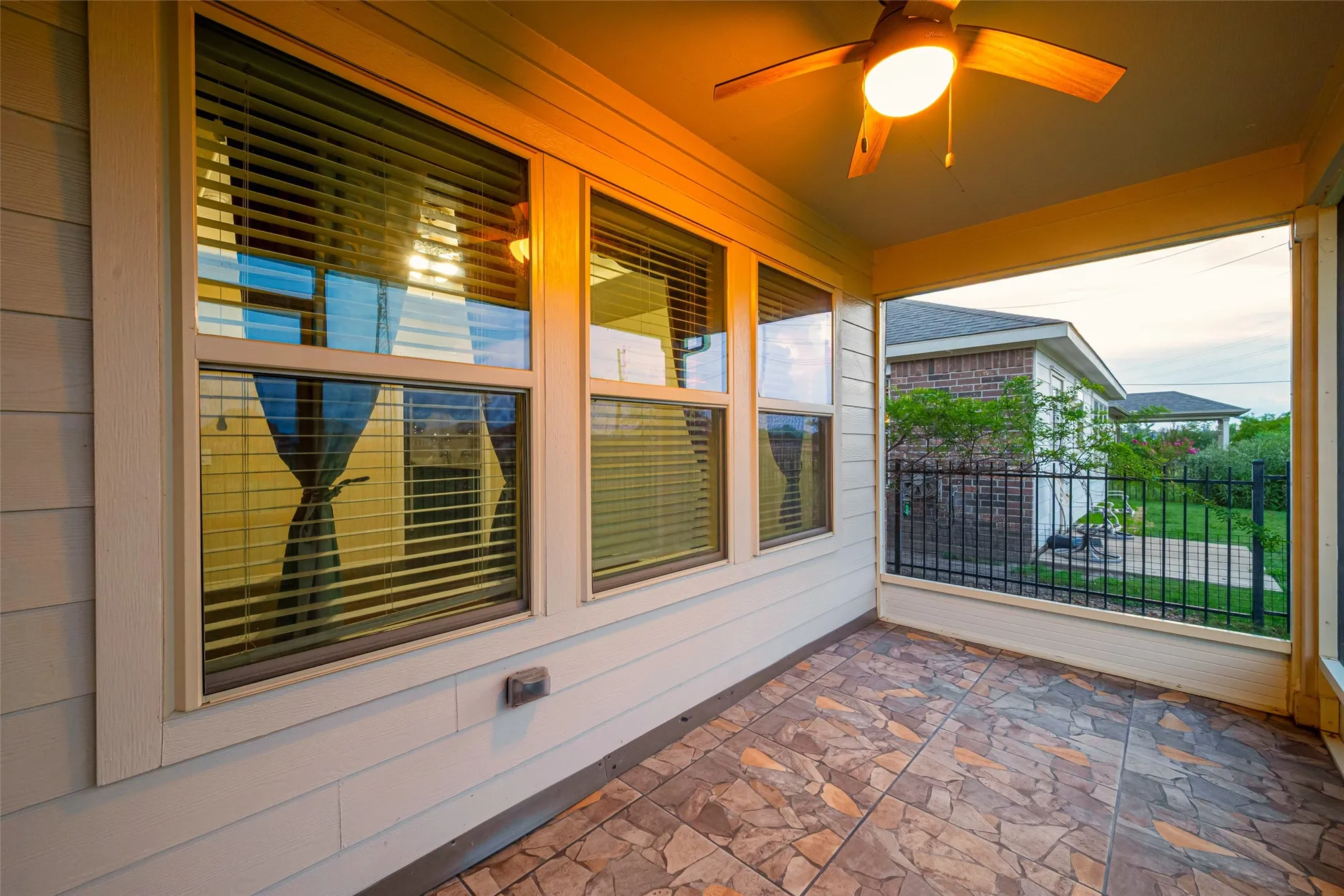Property Slideshow image 35 of 50 | 2811 cone flower dr, Richmond, TX, 77469