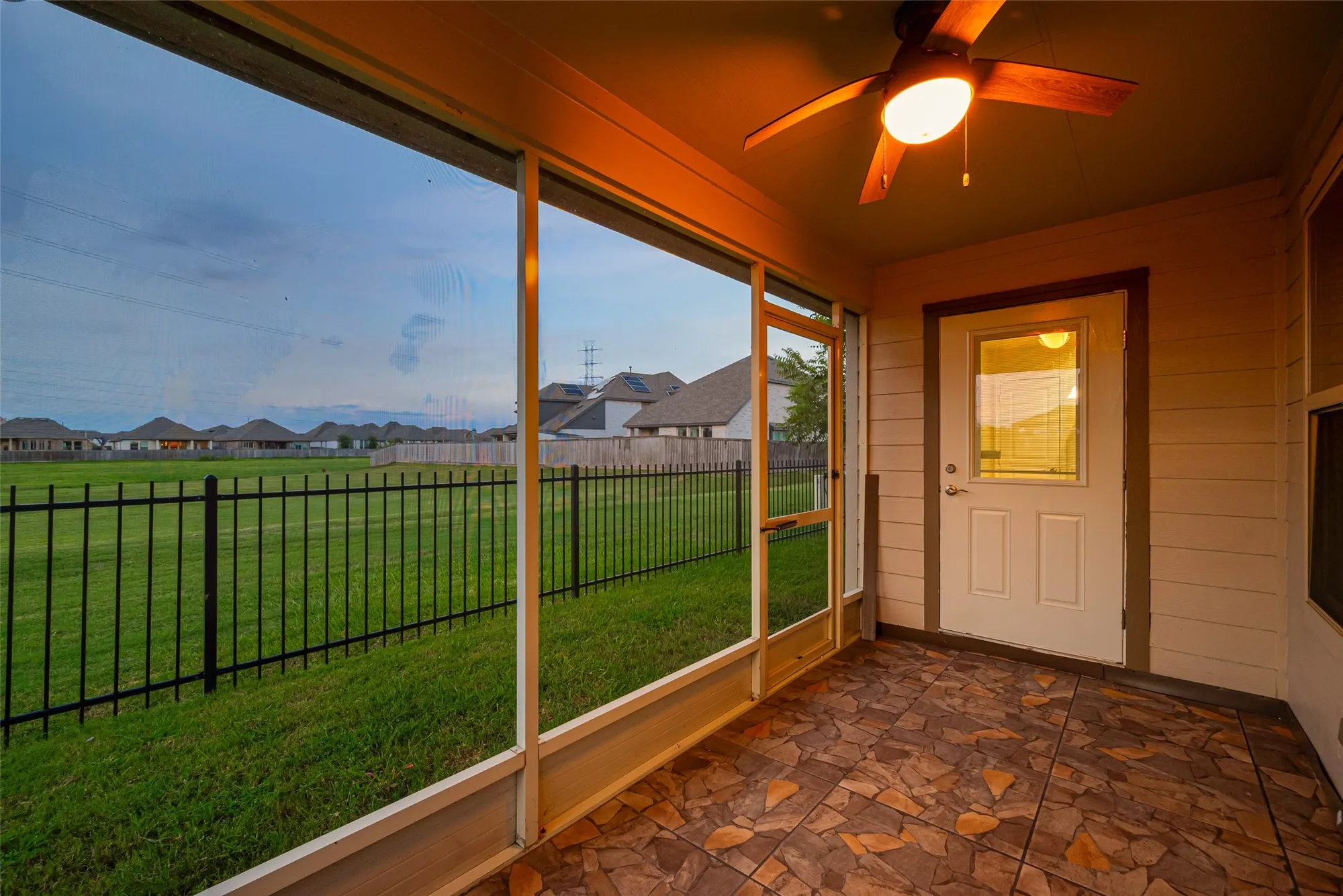 Property Slideshow image 36 of 50 | 2811 cone flower dr, Richmond, TX, 77469