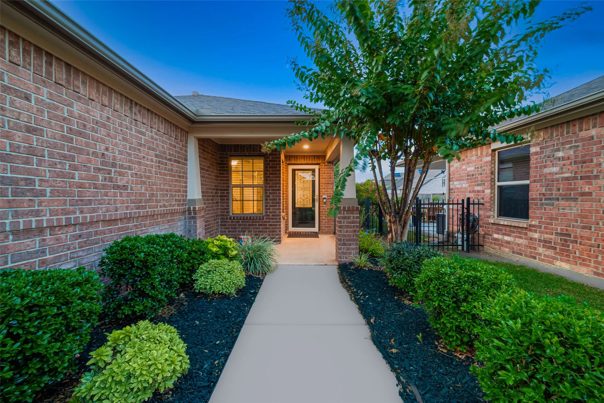 Property Slideshow image 5 of 50 | 2811 cone flower dr, Richmond, TX, 77469