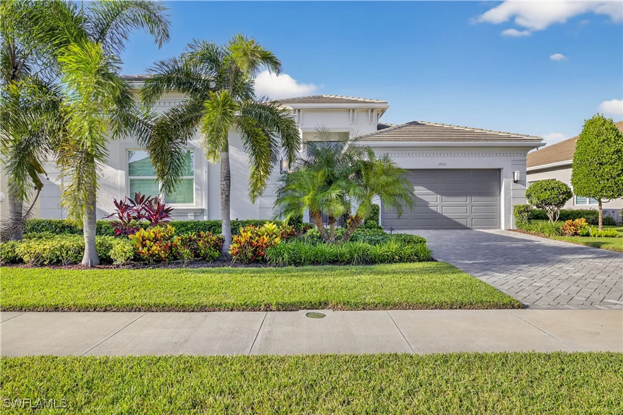 Property Slideshow image 5 of 50 | 16626 calistoga dr, Bonita Springs, FL, 34135