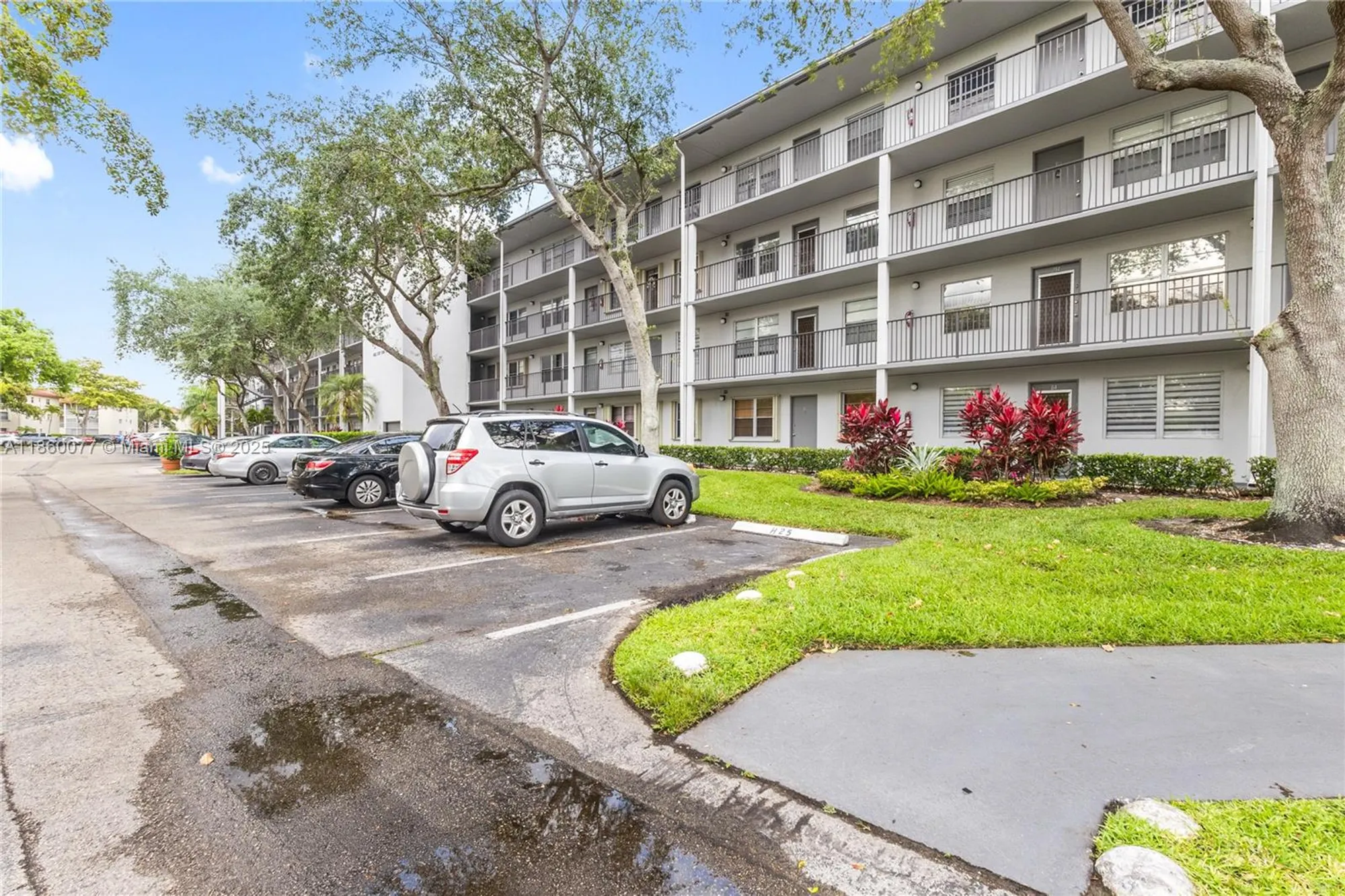 Property Slideshow image 1 of 23 | 251 sw 132nd way h114, Pembroke Pines, FL, 33027