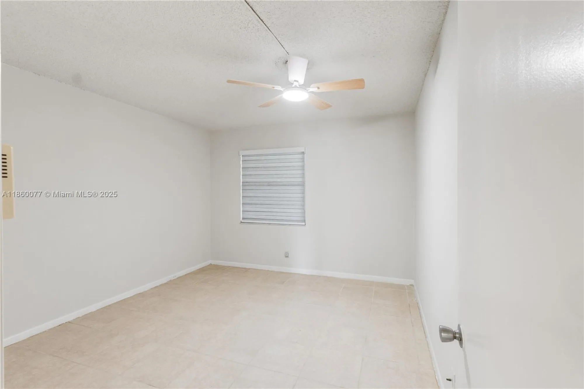 Property Slideshow image 10 of 23 | 251 sw 132nd way h114, Pembroke Pines, FL, 33027