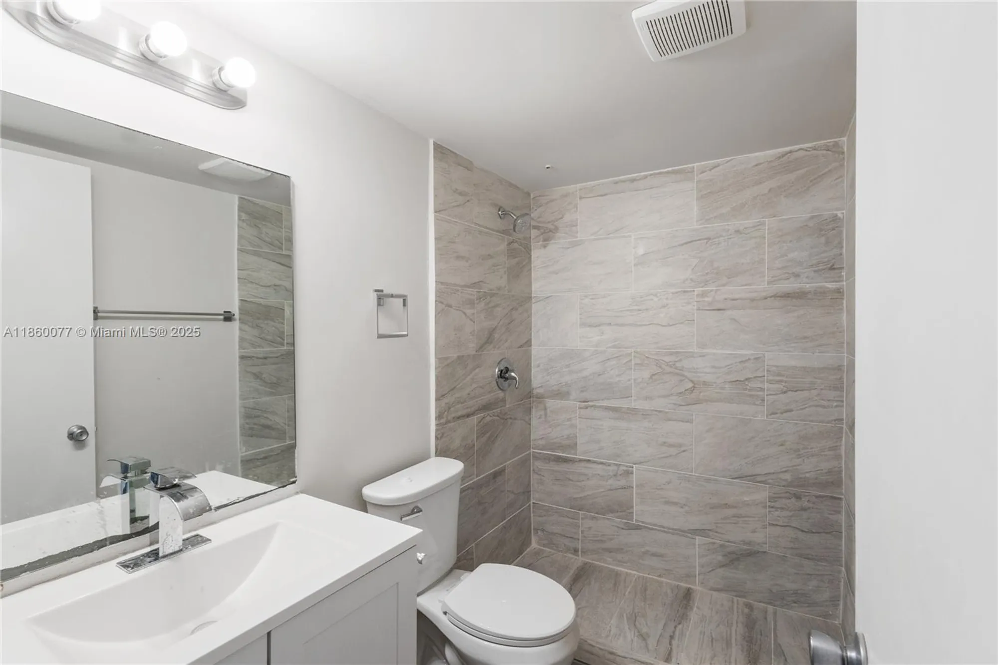 Property Slideshow image 9 of 23 | 251 sw 132nd way h114, Pembroke Pines, FL, 33027