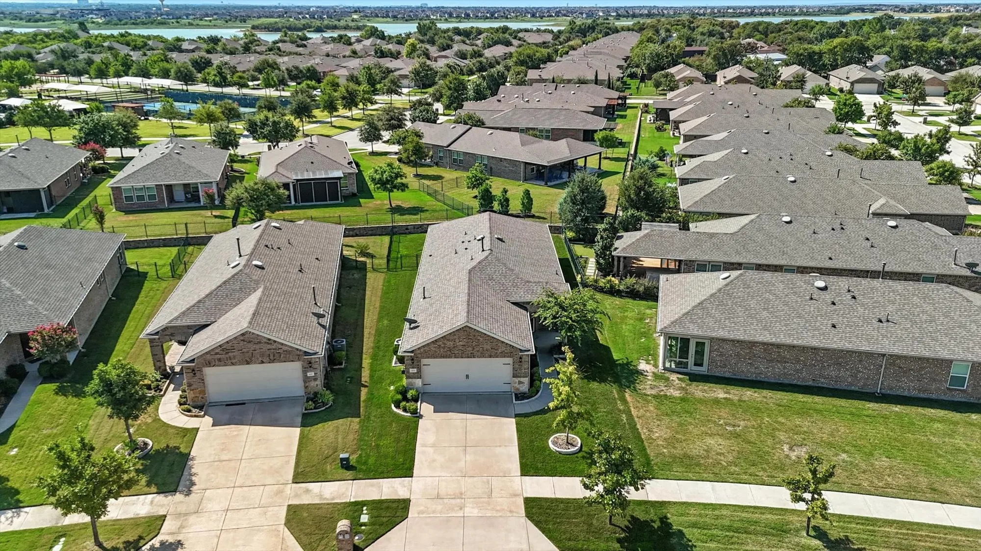 Property Slideshow image 23 of 40 | 3179 fish hook ln, Frisco, TX, 75036