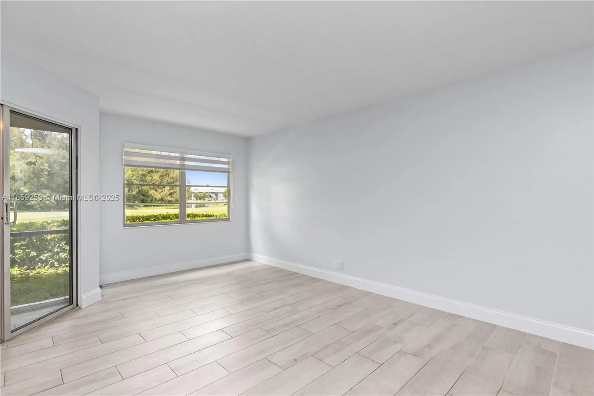 Property Slideshow image 16 of 28 | 1110 sw 125th ave 112m, Pembroke Pines, FL, 33027