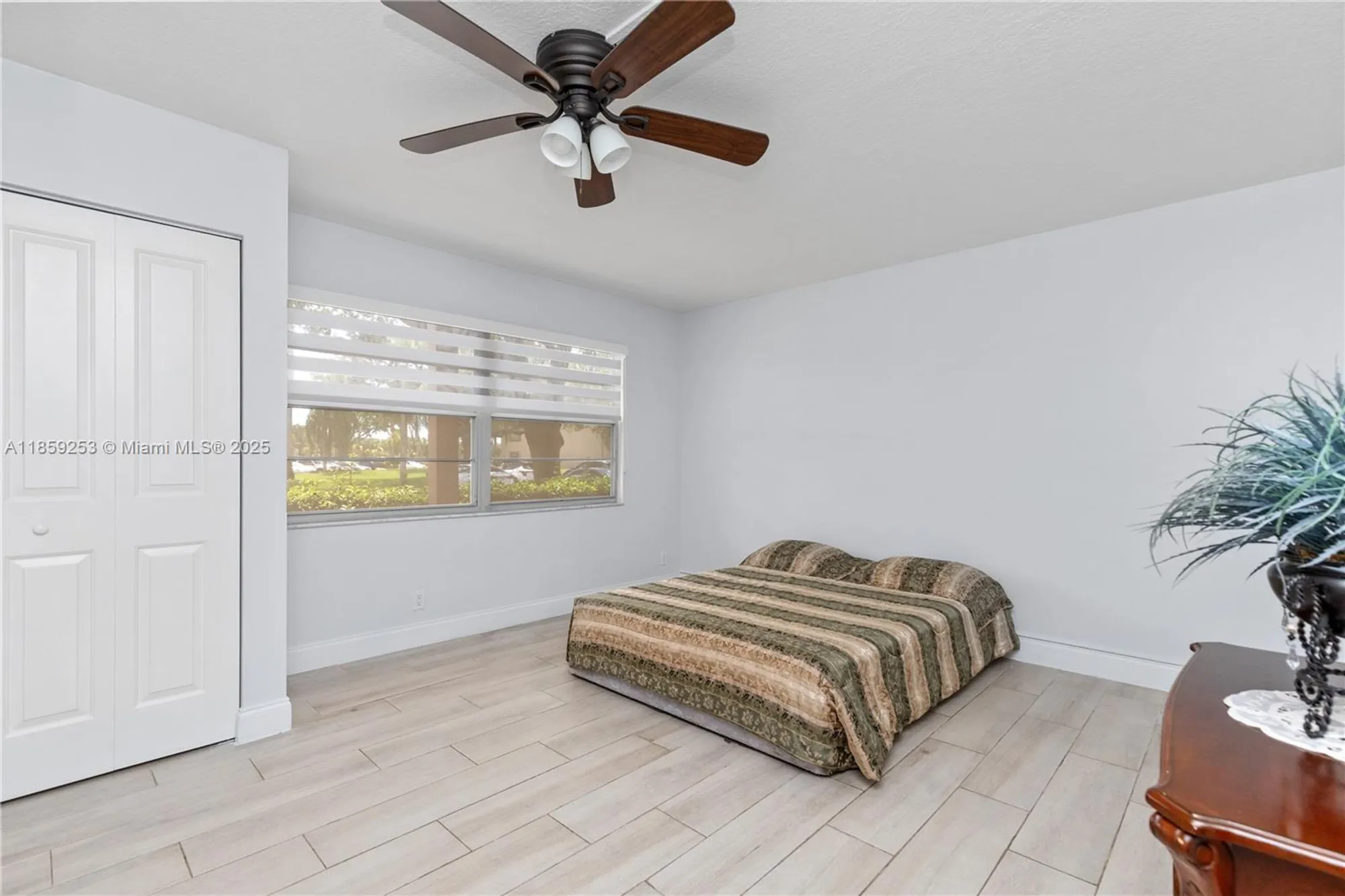 Property Slideshow image 22 of 28 | 1110 sw 125th ave 112m, Pembroke Pines, FL, 33027