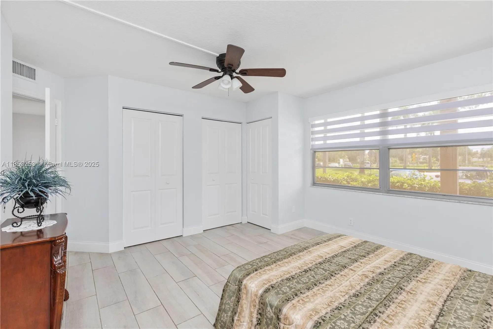 Property Slideshow image 23 of 28 | 1110 sw 125th ave 112m, Pembroke Pines, FL, 33027