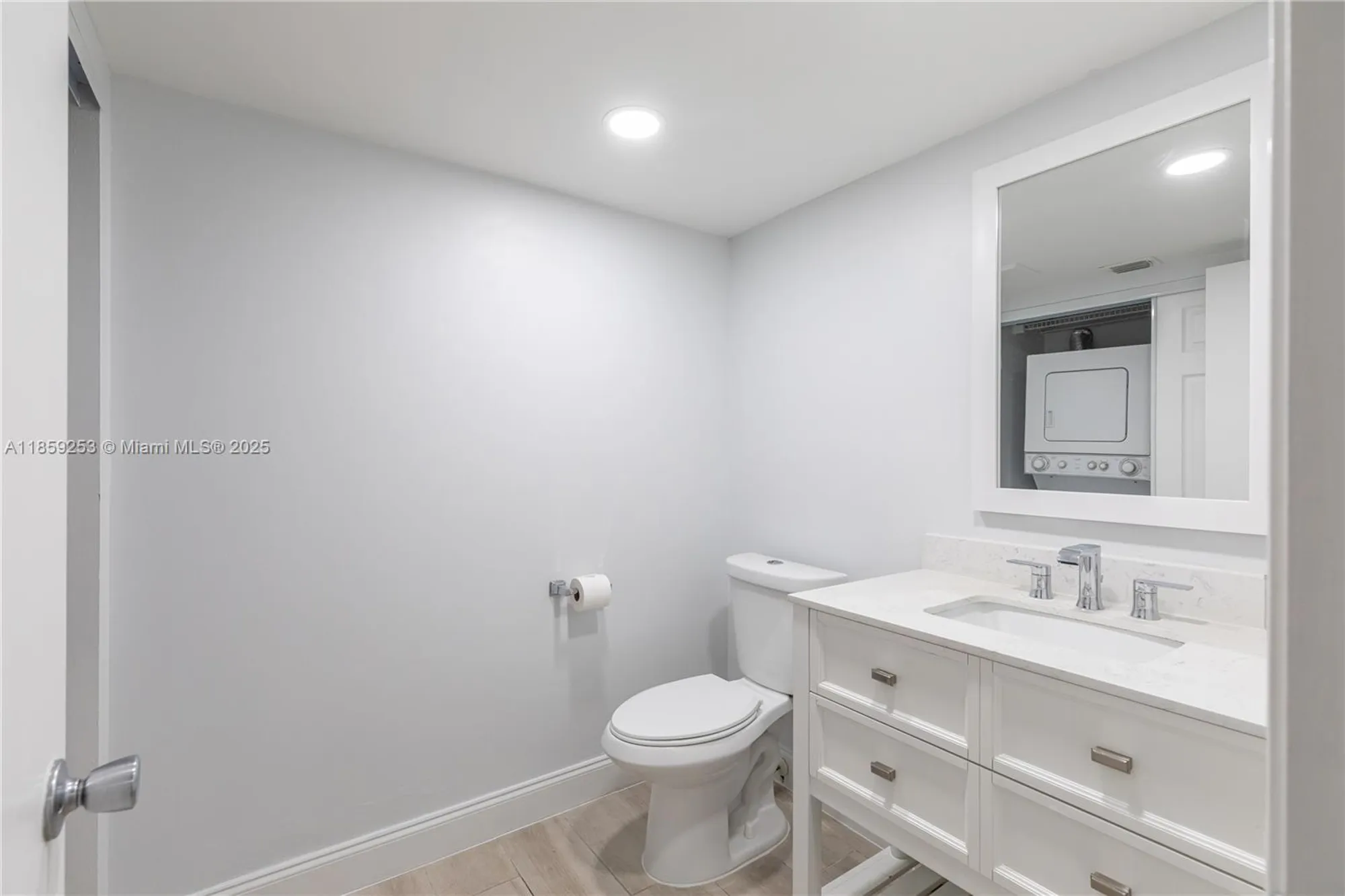 Property Slideshow image 5 of 28 | 1110 sw 125th ave 112m, Pembroke Pines, FL, 33027