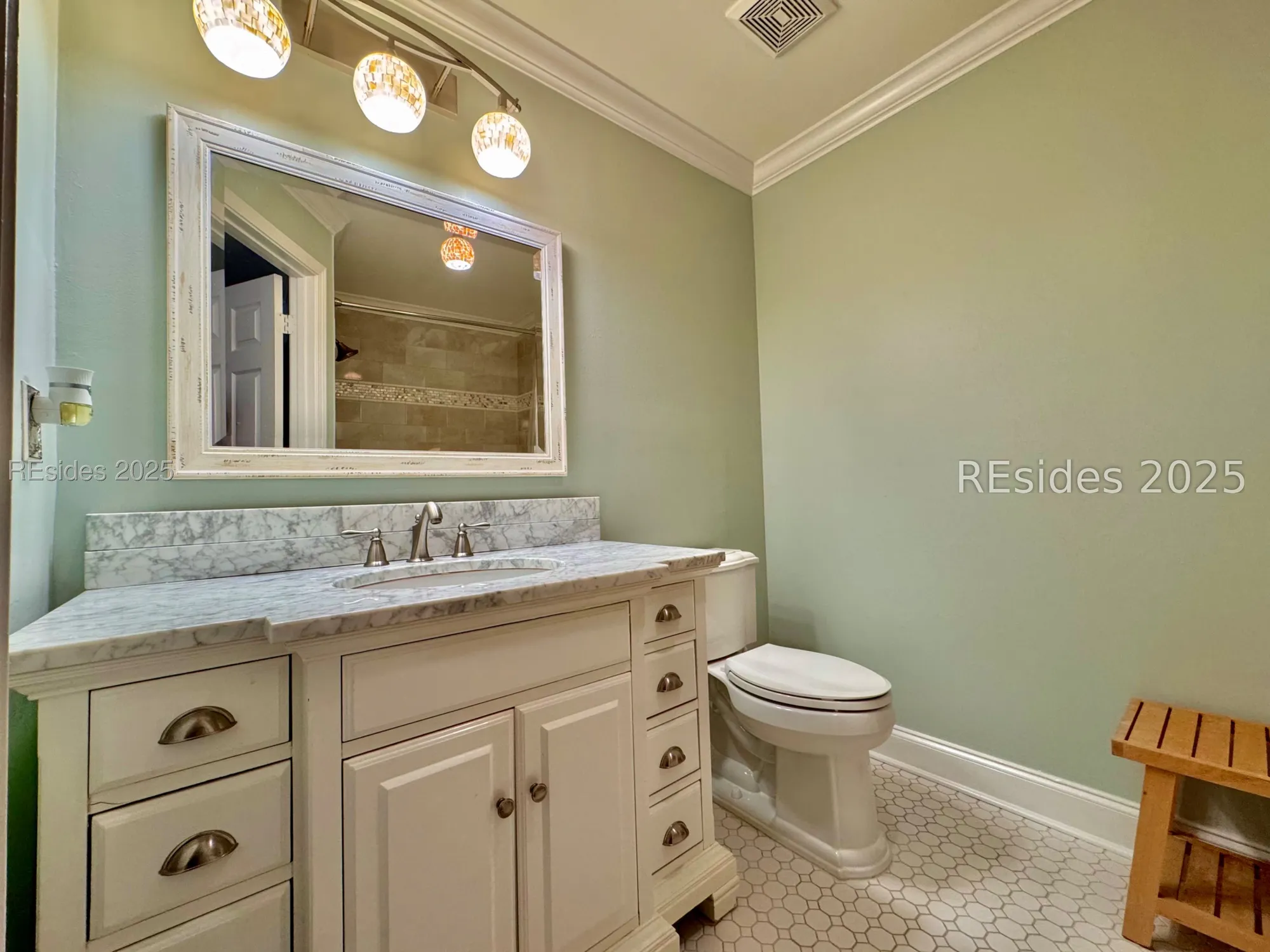 Property Slideshow image 18 of 45 | 380 marshland rd j38, Hilton Head Island, SC, 29926