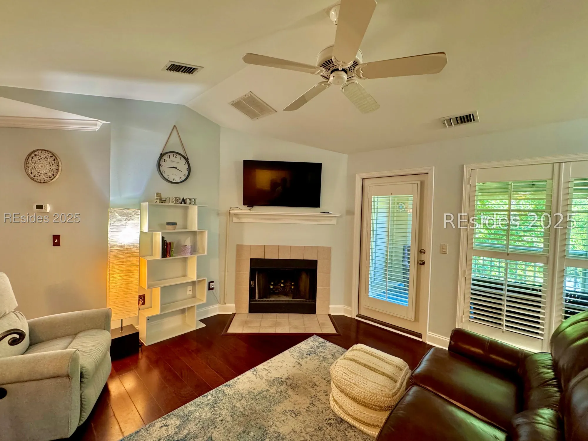 Property Slideshow image 10 of 45 | 380 marshland rd j38, Hilton Head Island, SC, 29926