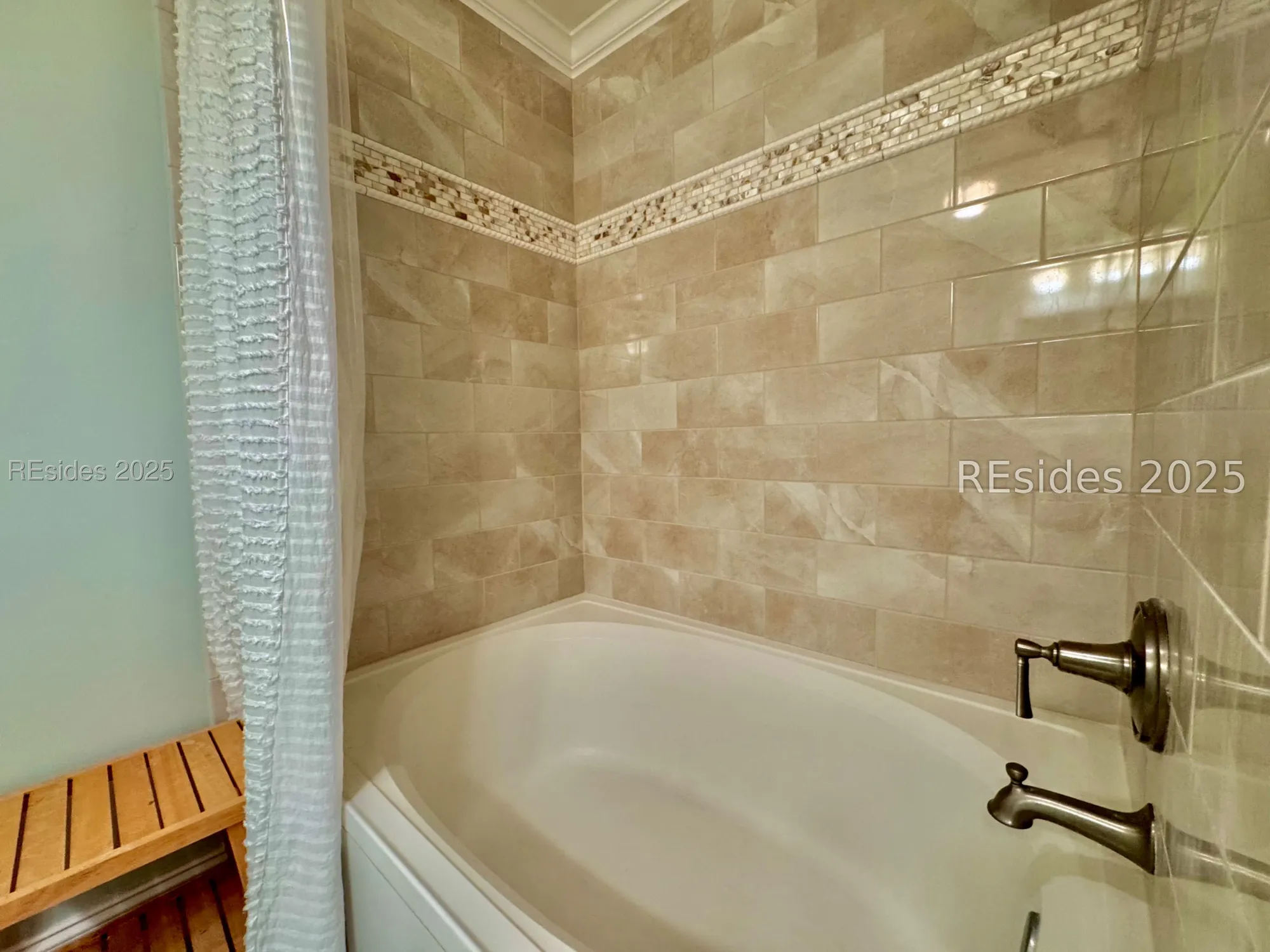 Property Slideshow image 20 of 45 | 380 marshland rd j38, Hilton Head Island, SC, 29926