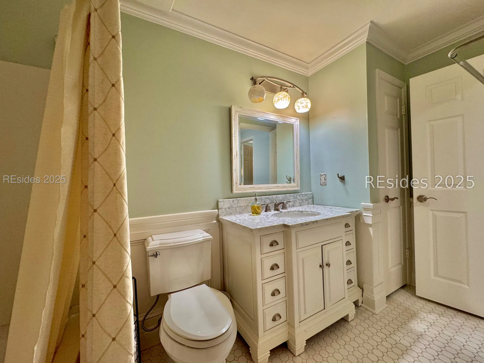 Property Slideshow image 31 of 45 | 380 marshland rd j38, Hilton Head Island, SC, 29926