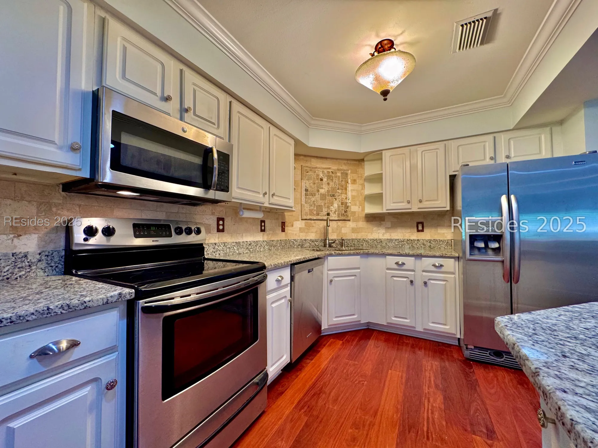 Property Slideshow image 5 of 45 | 380 marshland rd j38, Hilton Head Island, SC, 29926