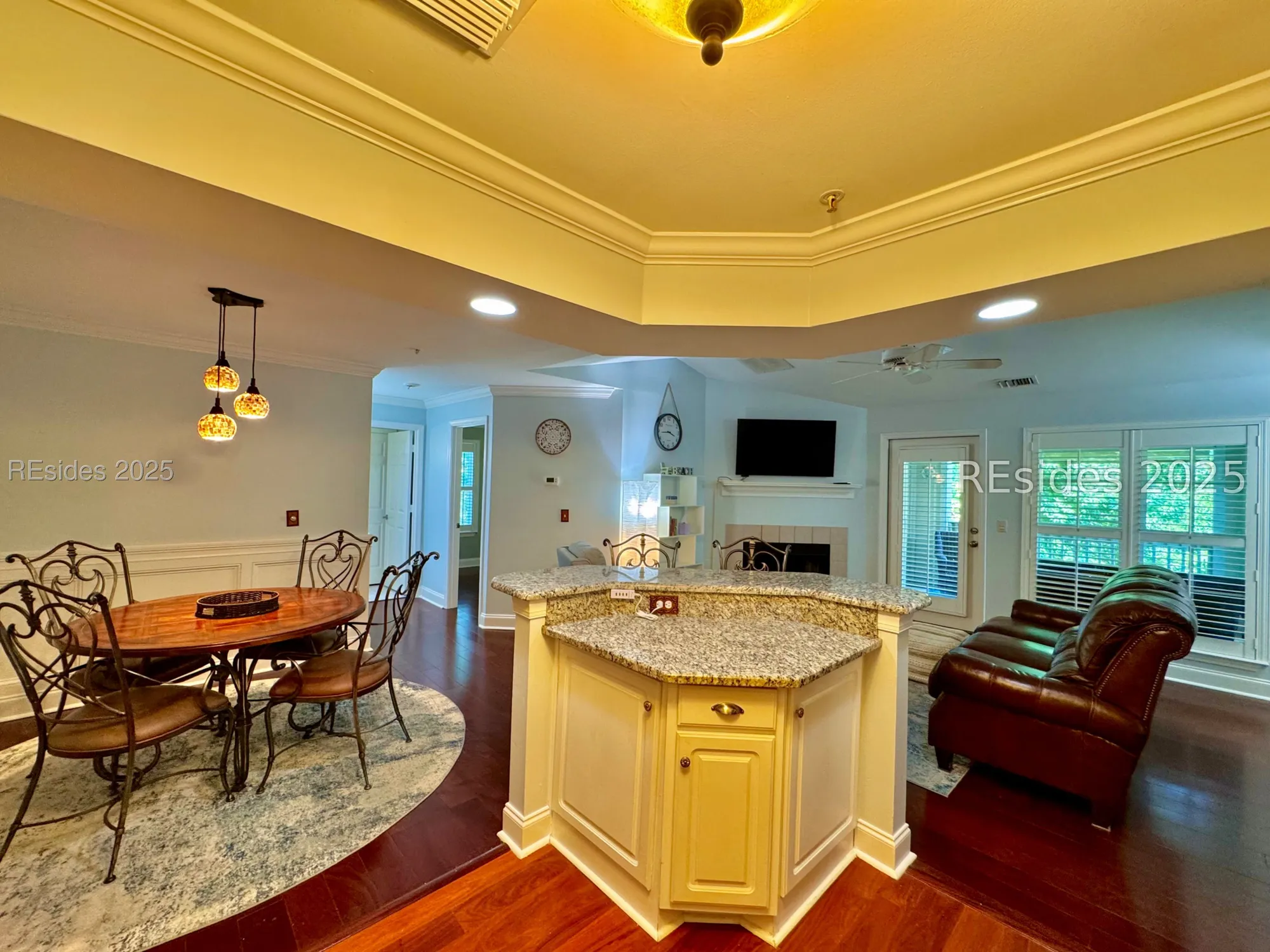 Property Slideshow image 8 of 45 | 380 marshland rd j38, Hilton Head Island, SC, 29926
