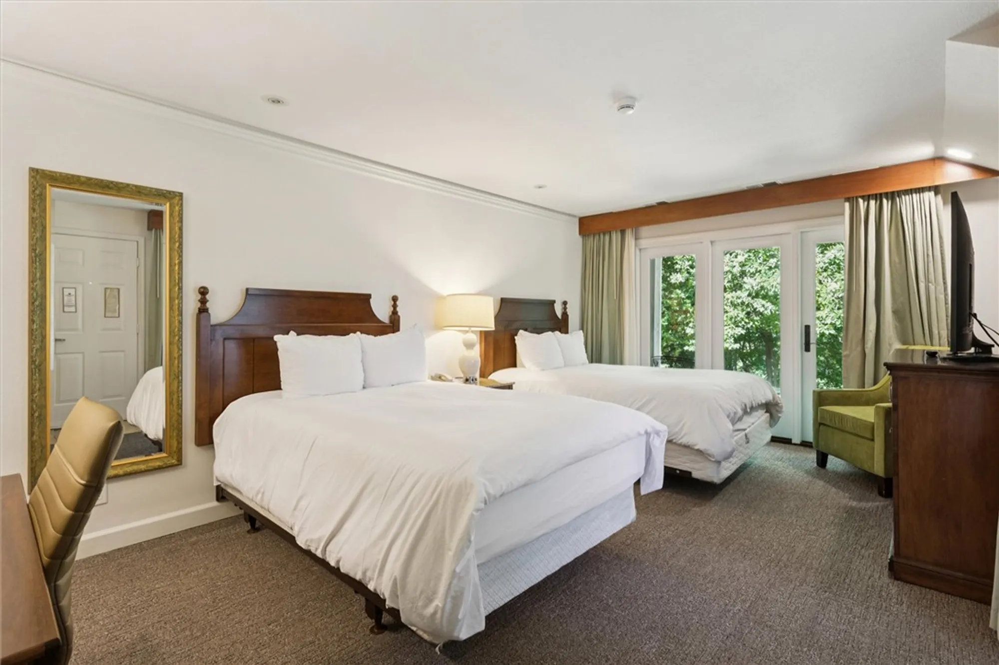 Property Slideshow image 18 of 28 | 230 padgetts ordinary, Williamsburg, VA, 23185