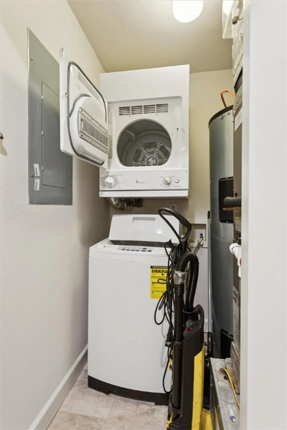 Property Slideshow image 23 of 28 | 230 padgetts ordinary, Williamsburg, VA, 23185