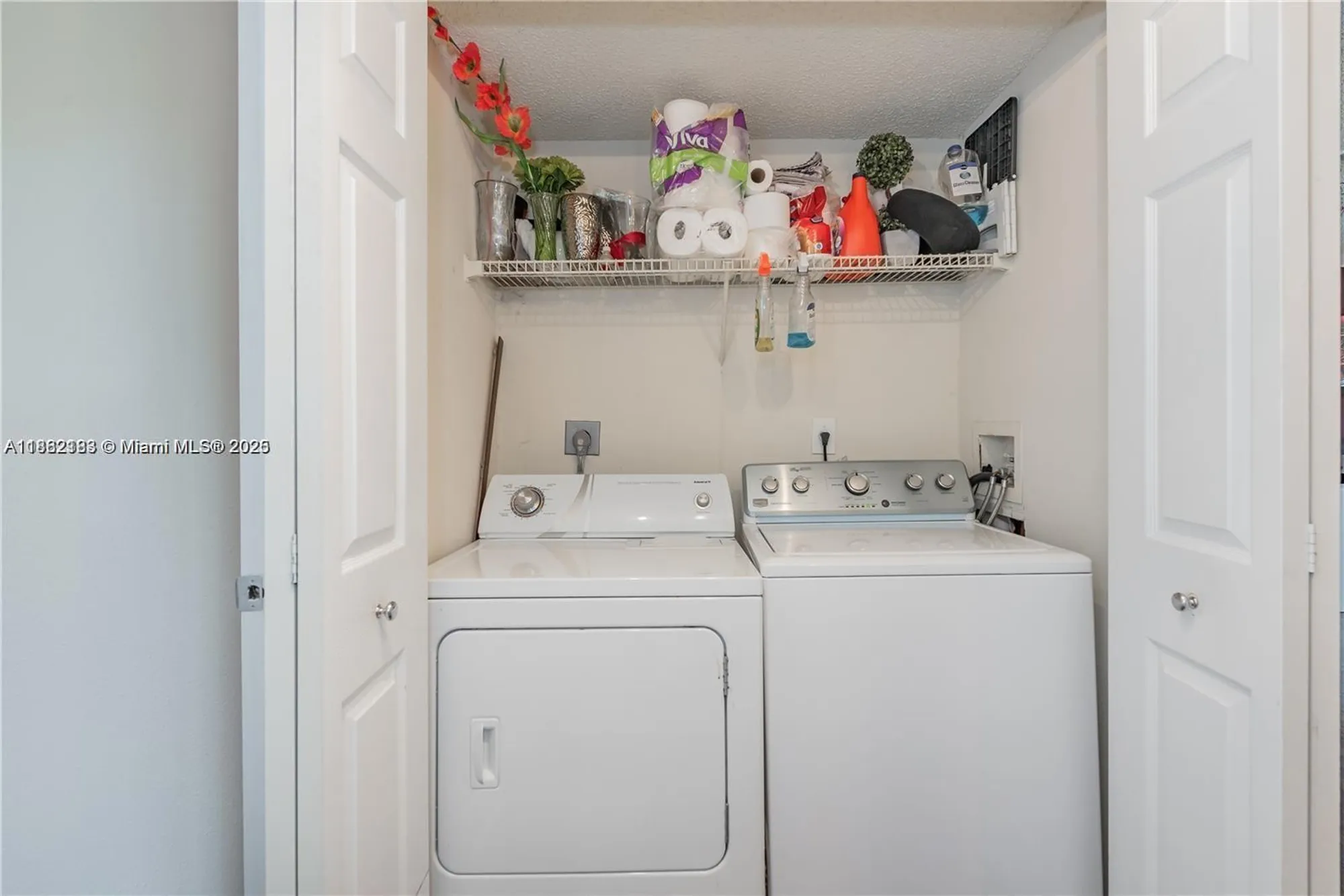 Property Slideshow image 13 of 17 | 7610 westwood dr 112, Tamarac, FL, 33321