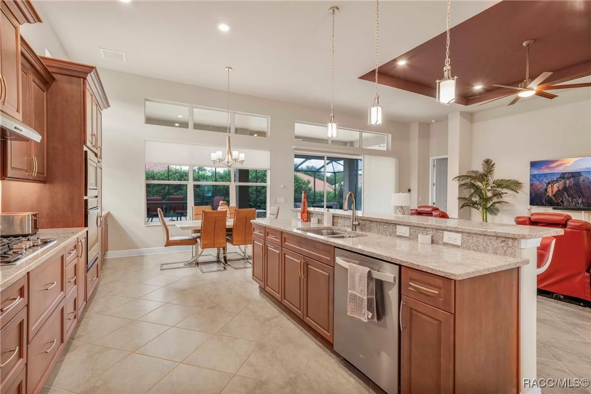 Property Slideshow image 18 of 68 | 1323 n whisperwood dr, Hernando, FL, 34442