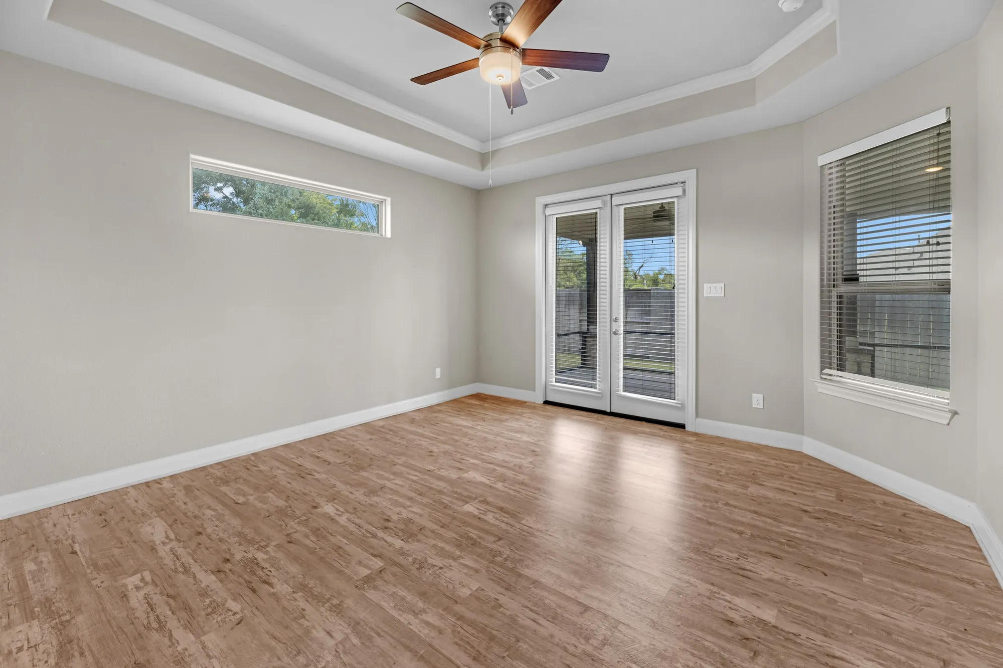 Property Slideshow image 17 of 44 | 5719 bobwhite trl, Manvel, TX, 77578